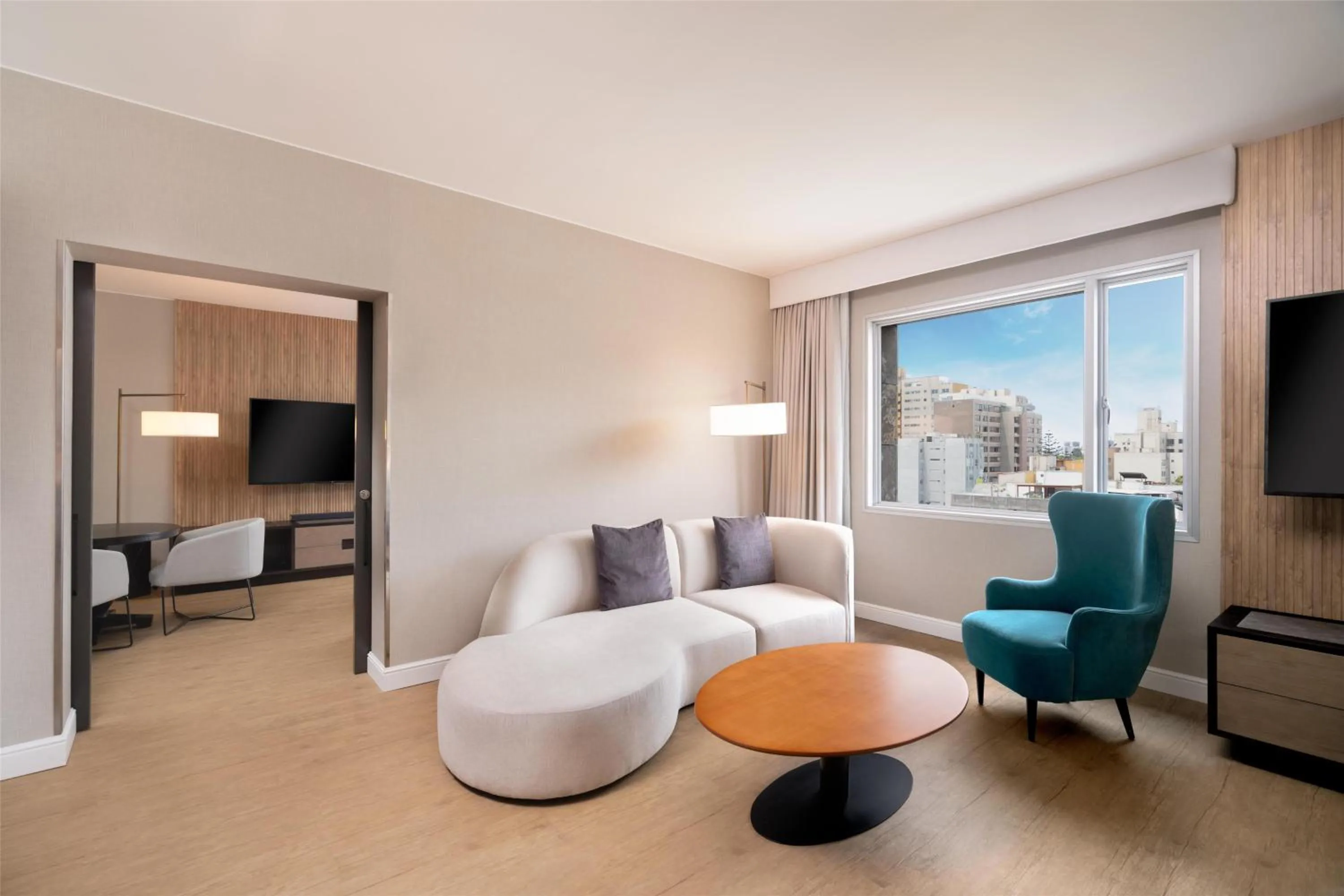 Photo of the whole room in Hyatt Centric San Isidro Lima