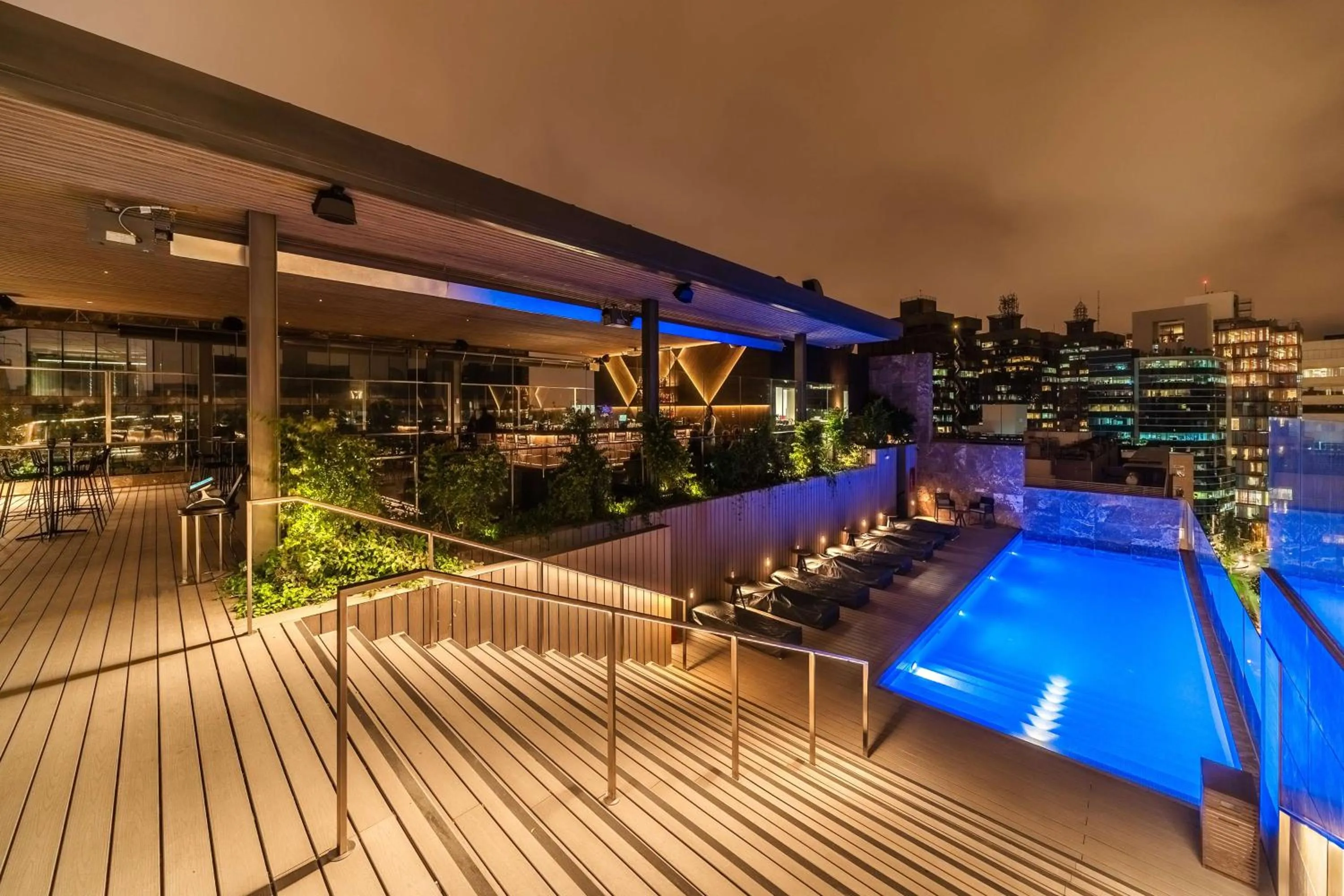 Swimming pool in Hyatt Centric San Isidro Lima