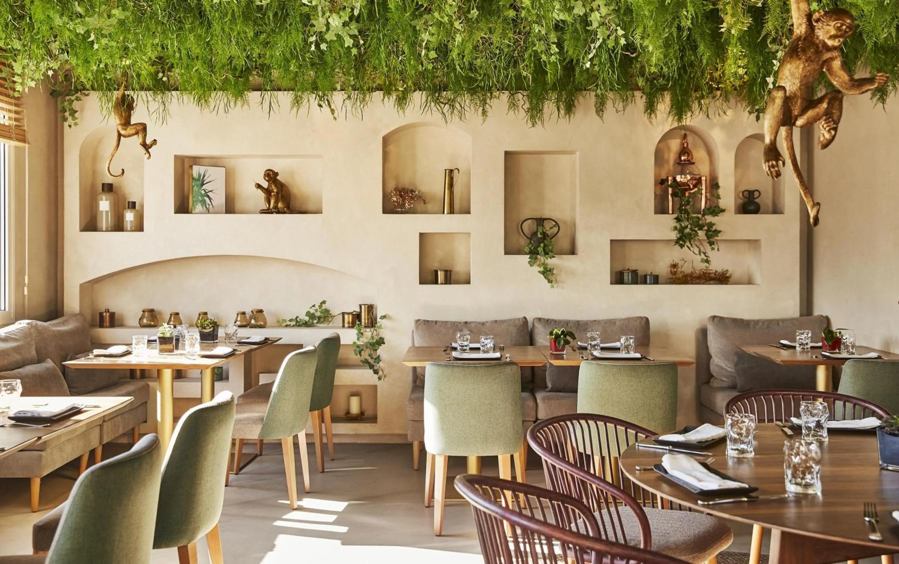 Lounge or bar in Hyatt Centric Gran Via Madrid