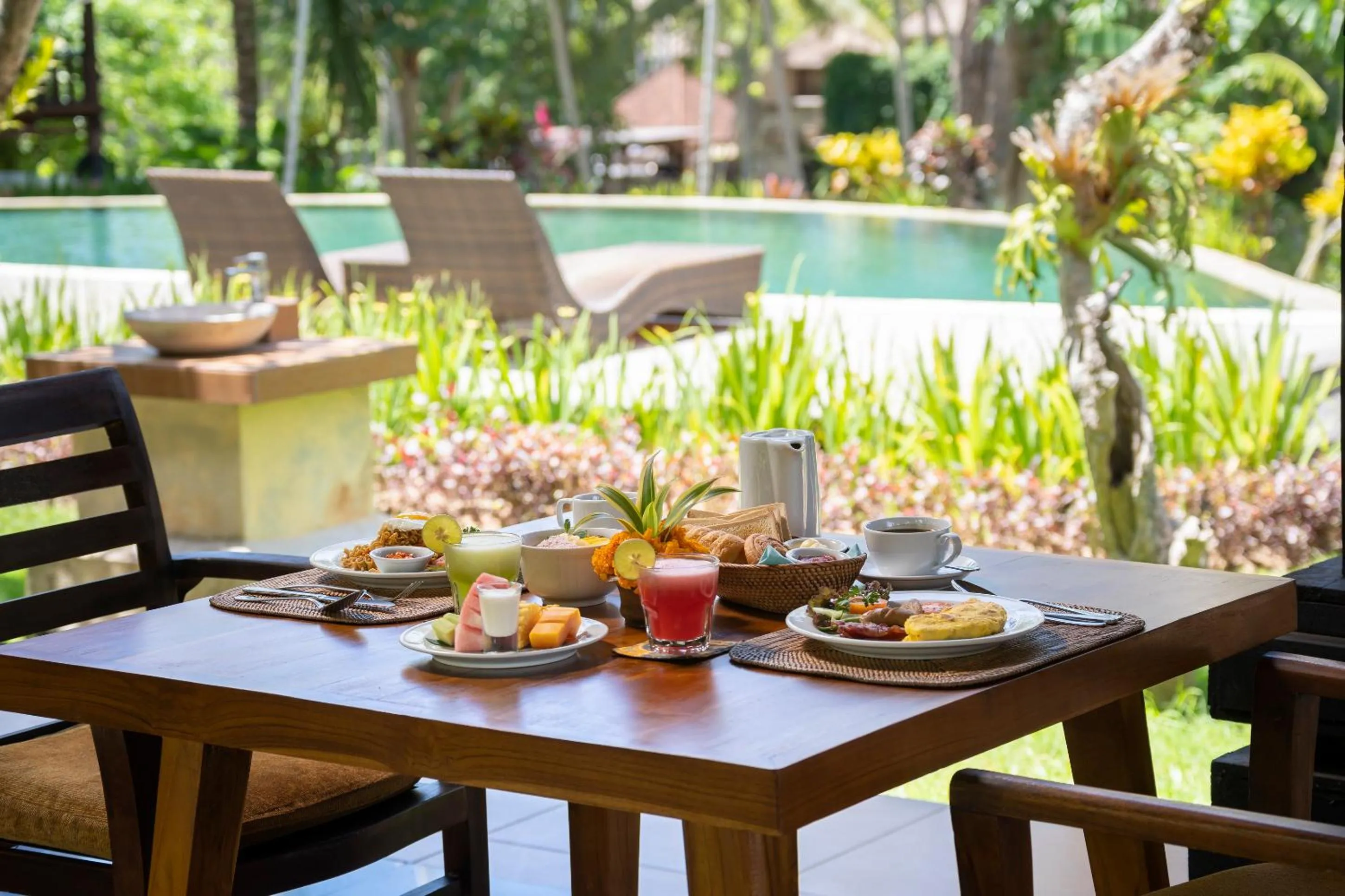 Restaurant/places to eat in Amatara Agung Raka