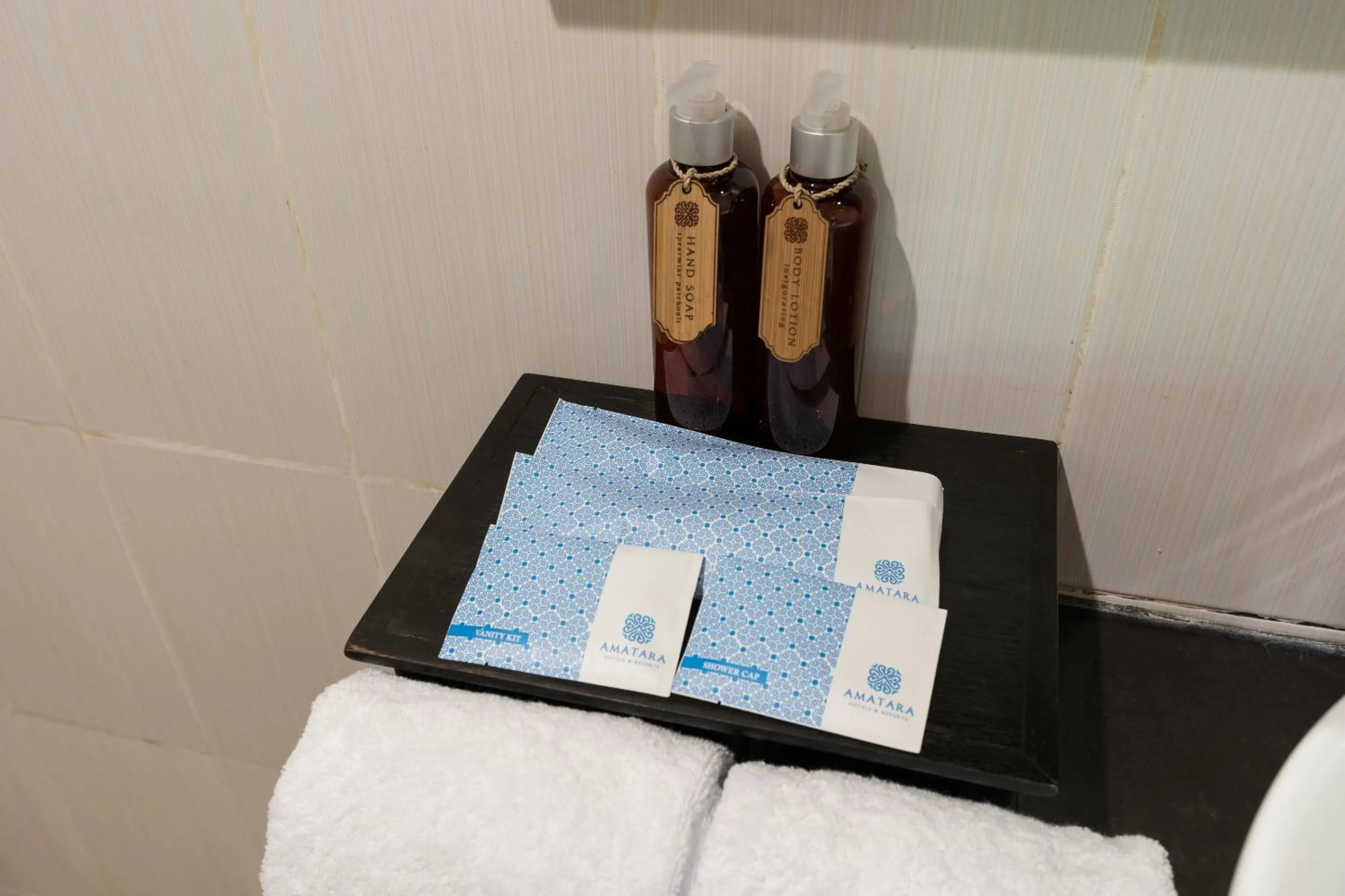 Bathroom, Bed in Amatara Agung Raka