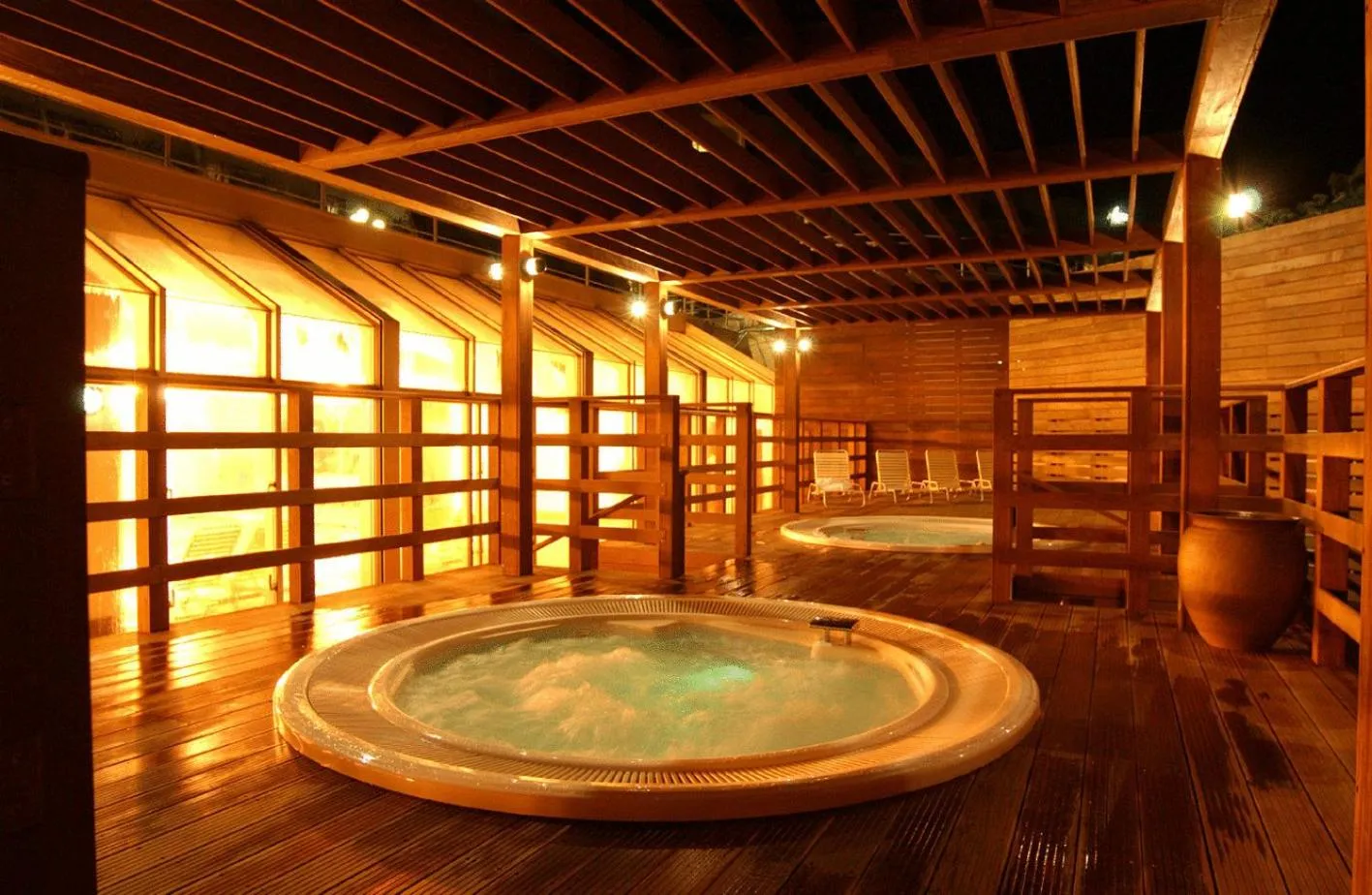 Spa and wellness centre/facilities in Okinawa Kariyushi Beach Resort Ocean Spa