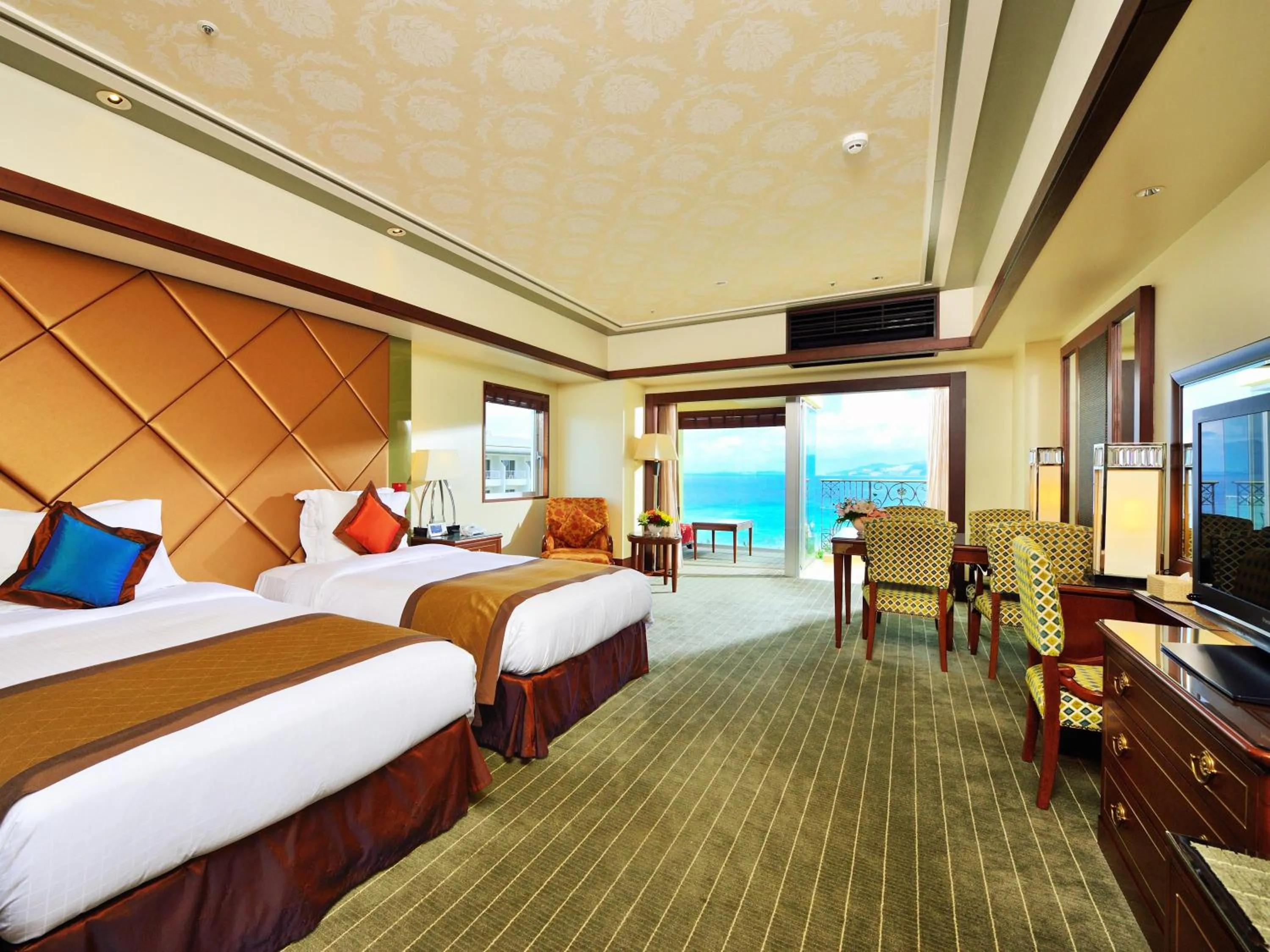 Photo of the whole room, Bed in Okinawa Kariyushi Resort EXES Onna