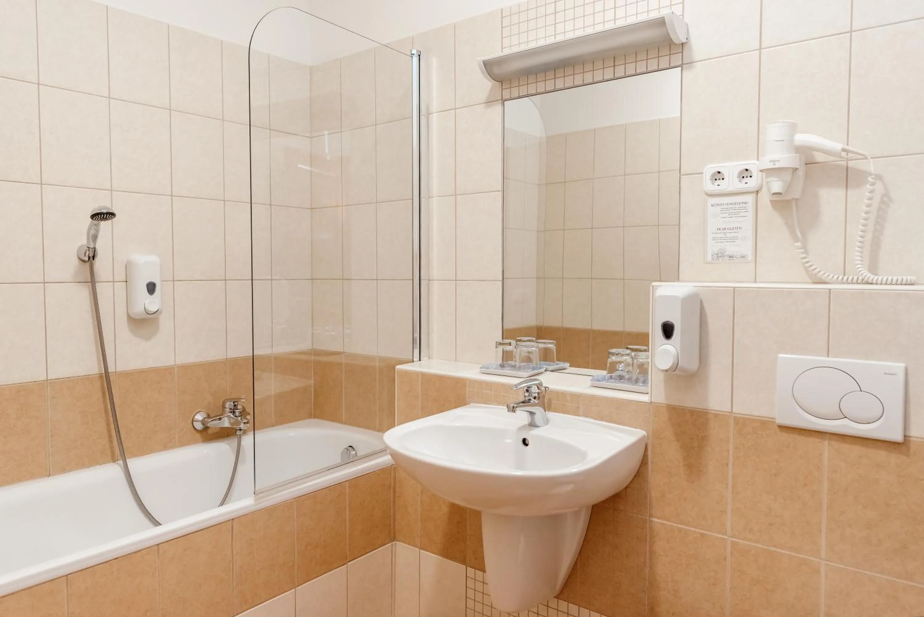 Bathroom in Hotel Anna Villa