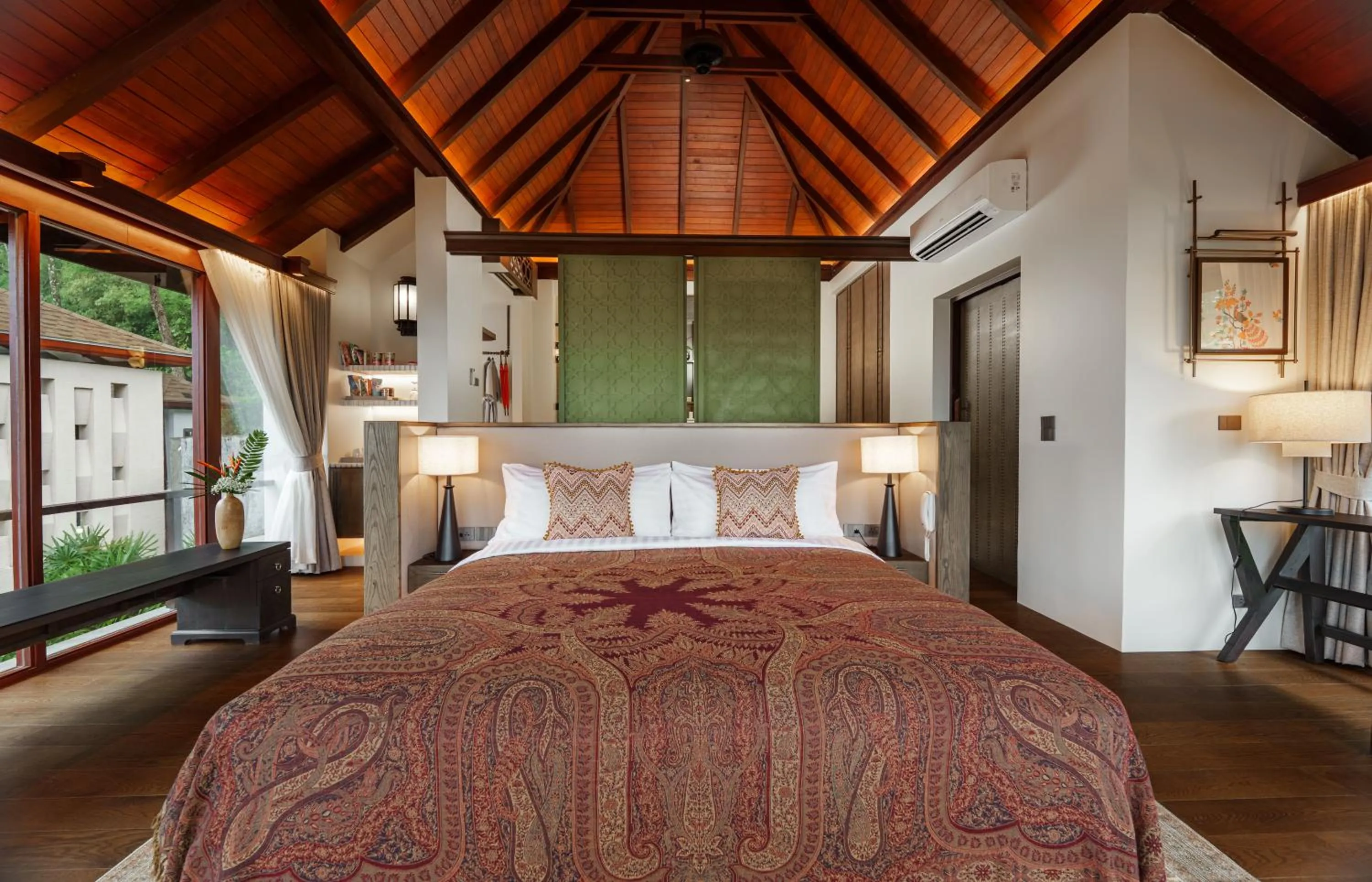 Bed in Villa Zolitude Resort & Spa - SHA Extra Plus