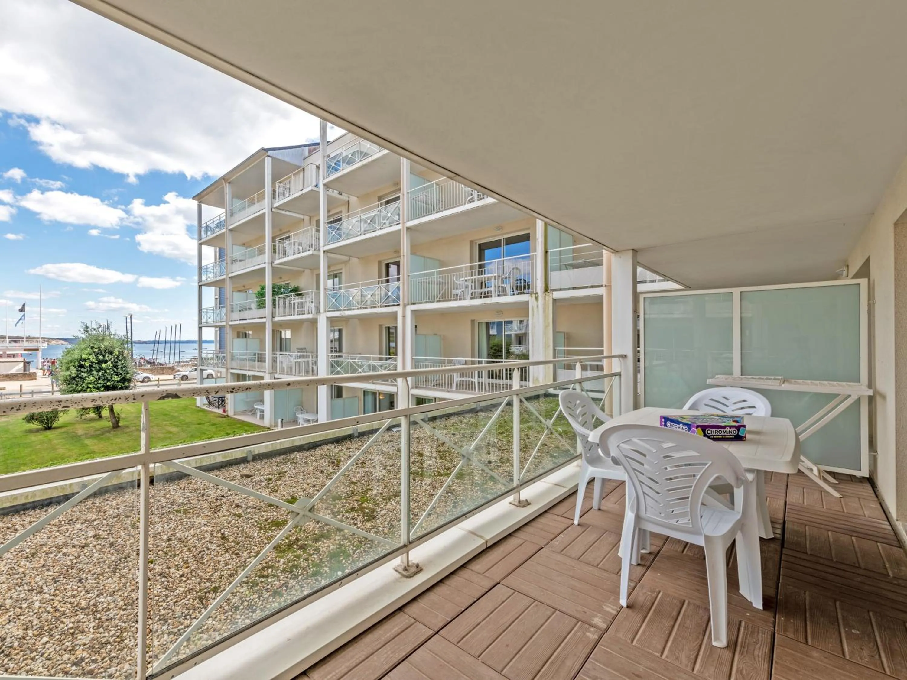 Balcony/Terrace in Vacancéole - Le Domaine de Bertheaume