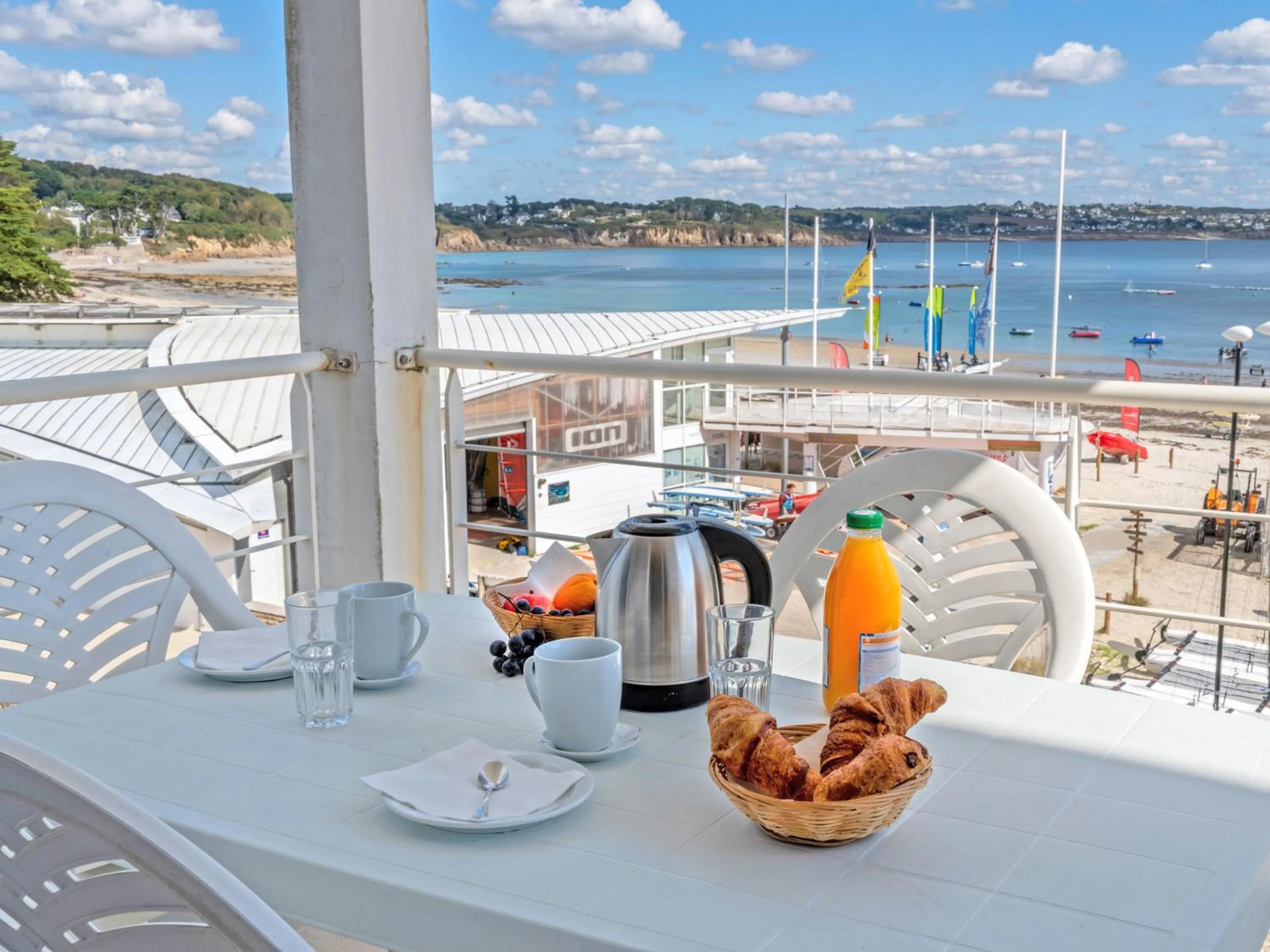 Beach in Vacancéole - Le Domaine de Bertheaume