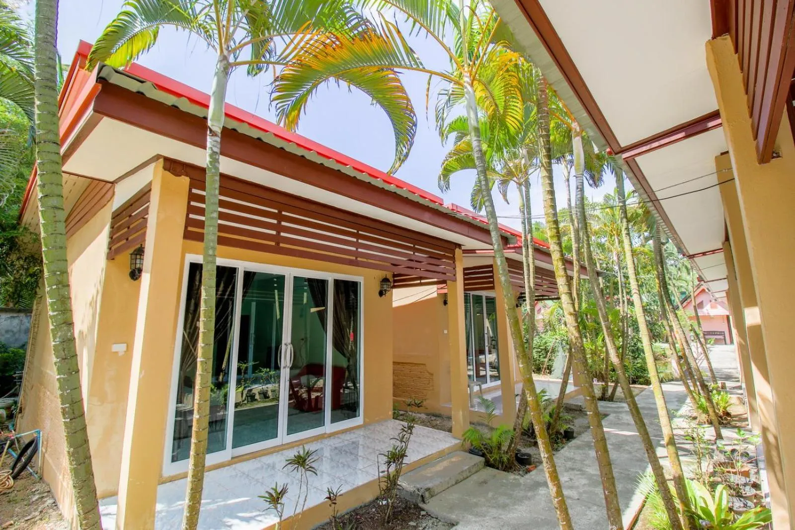 Garden in Best House Resort