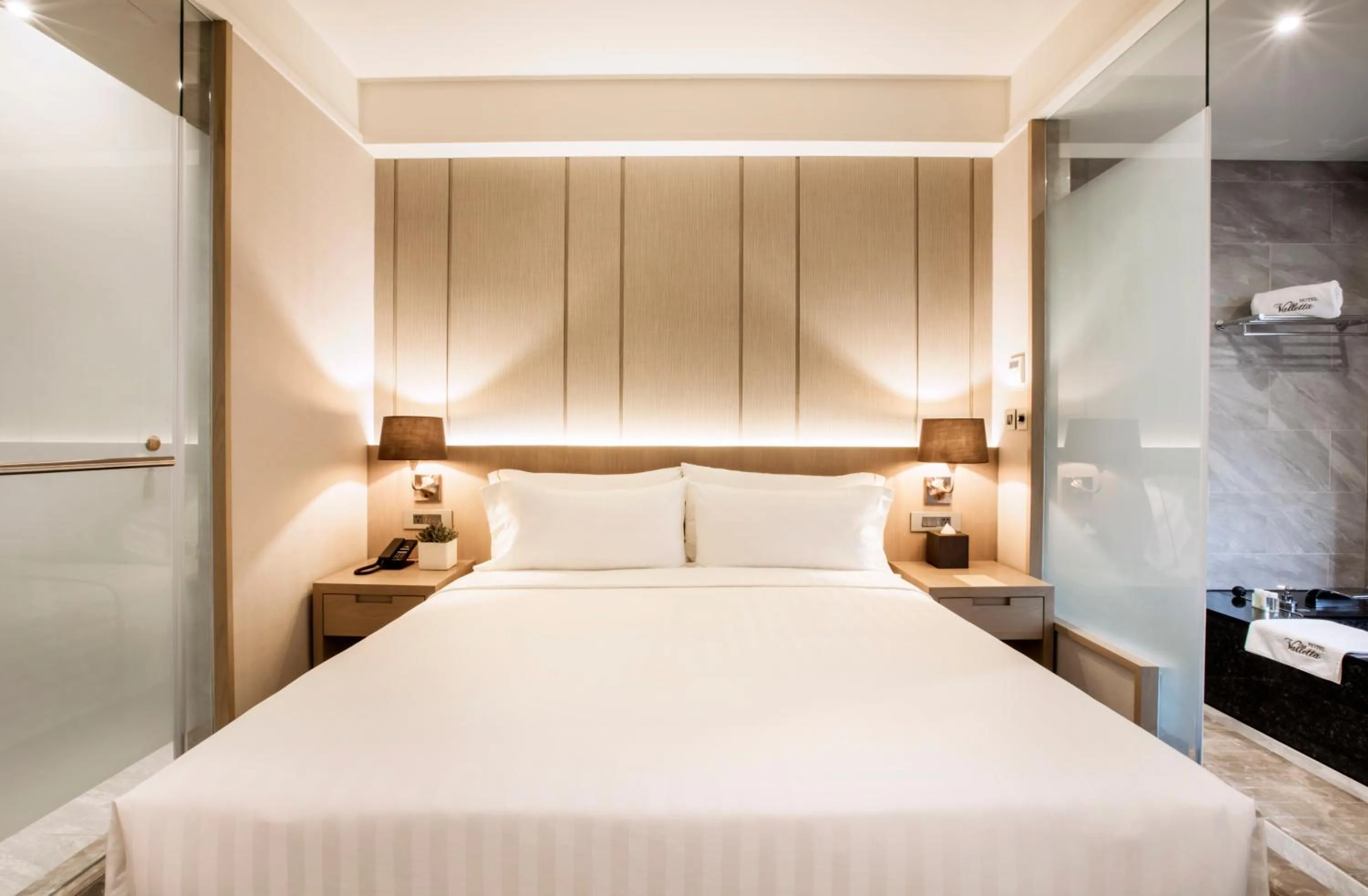 Bed in Hotel Valletta