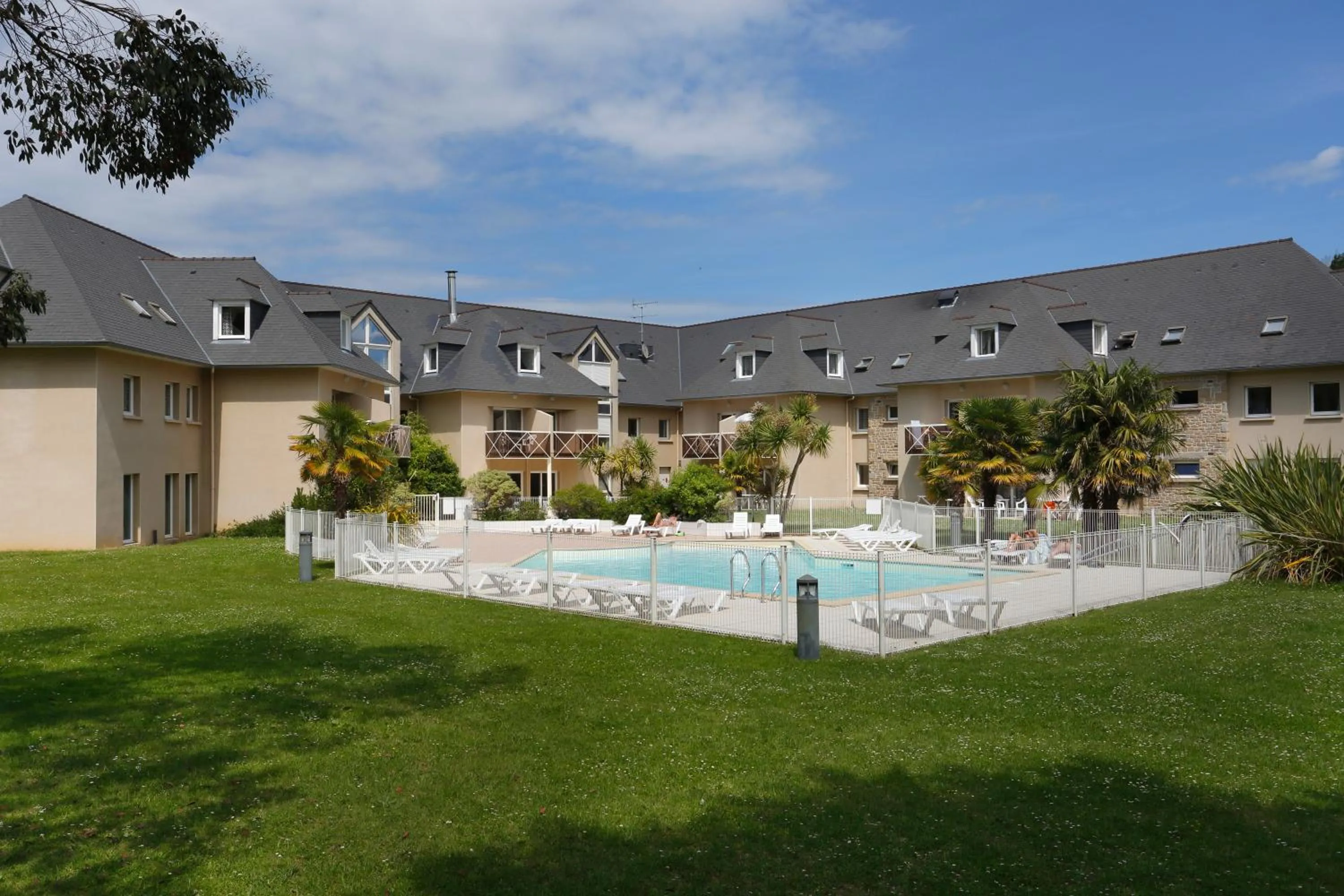 Facade/entrance in Résidence Goélia Kermaël
