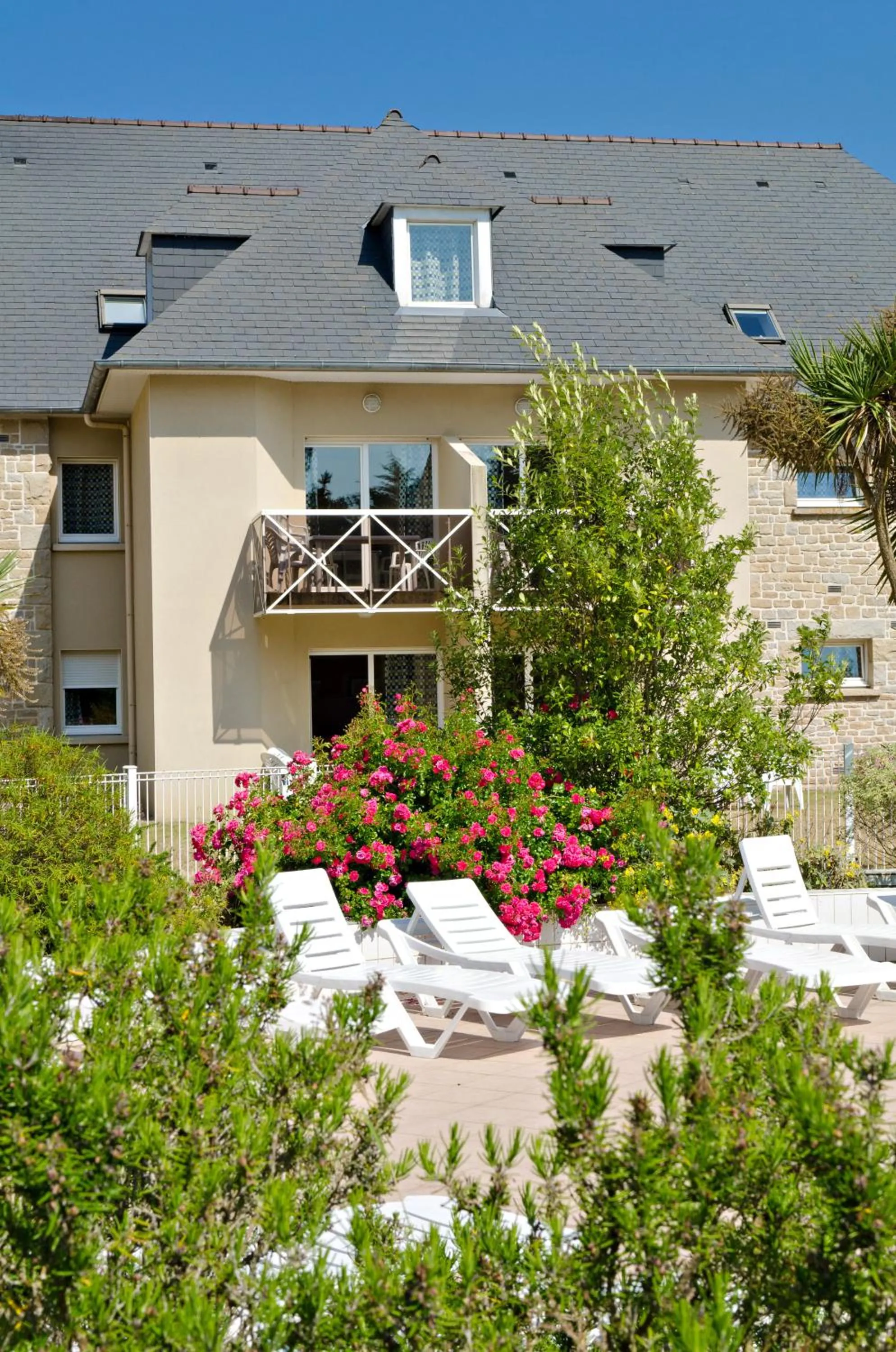 Facade/entrance in Résidence Goélia Kermaël