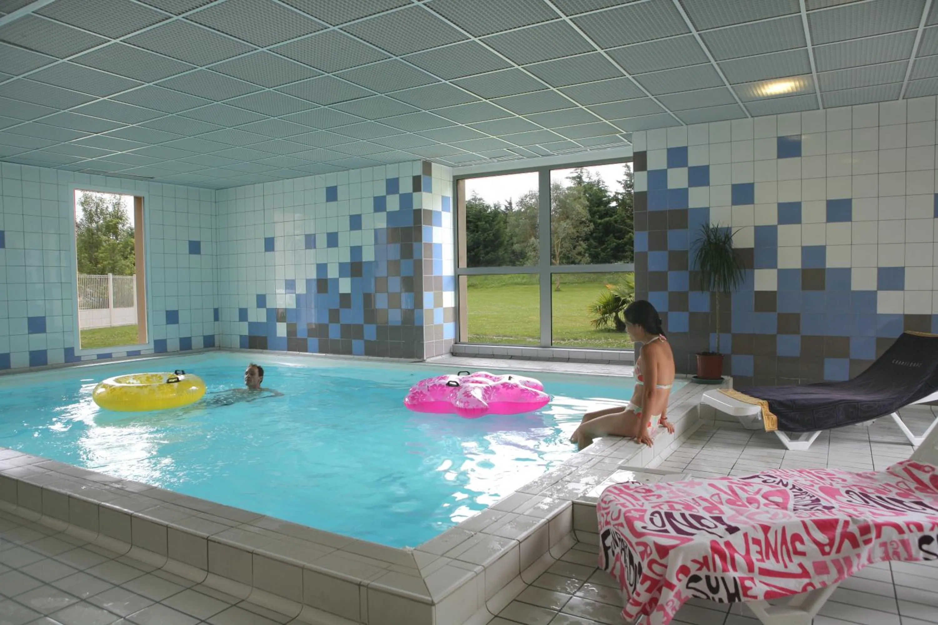 Swimming pool in Résidence Goélia Kermaël