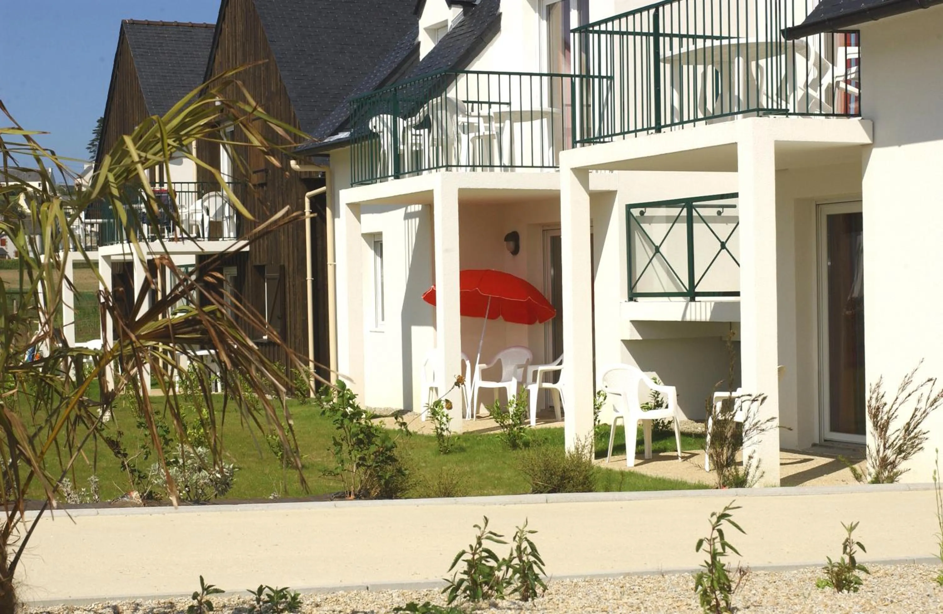 Facade/entrance in Résidence Néméa Les Roches