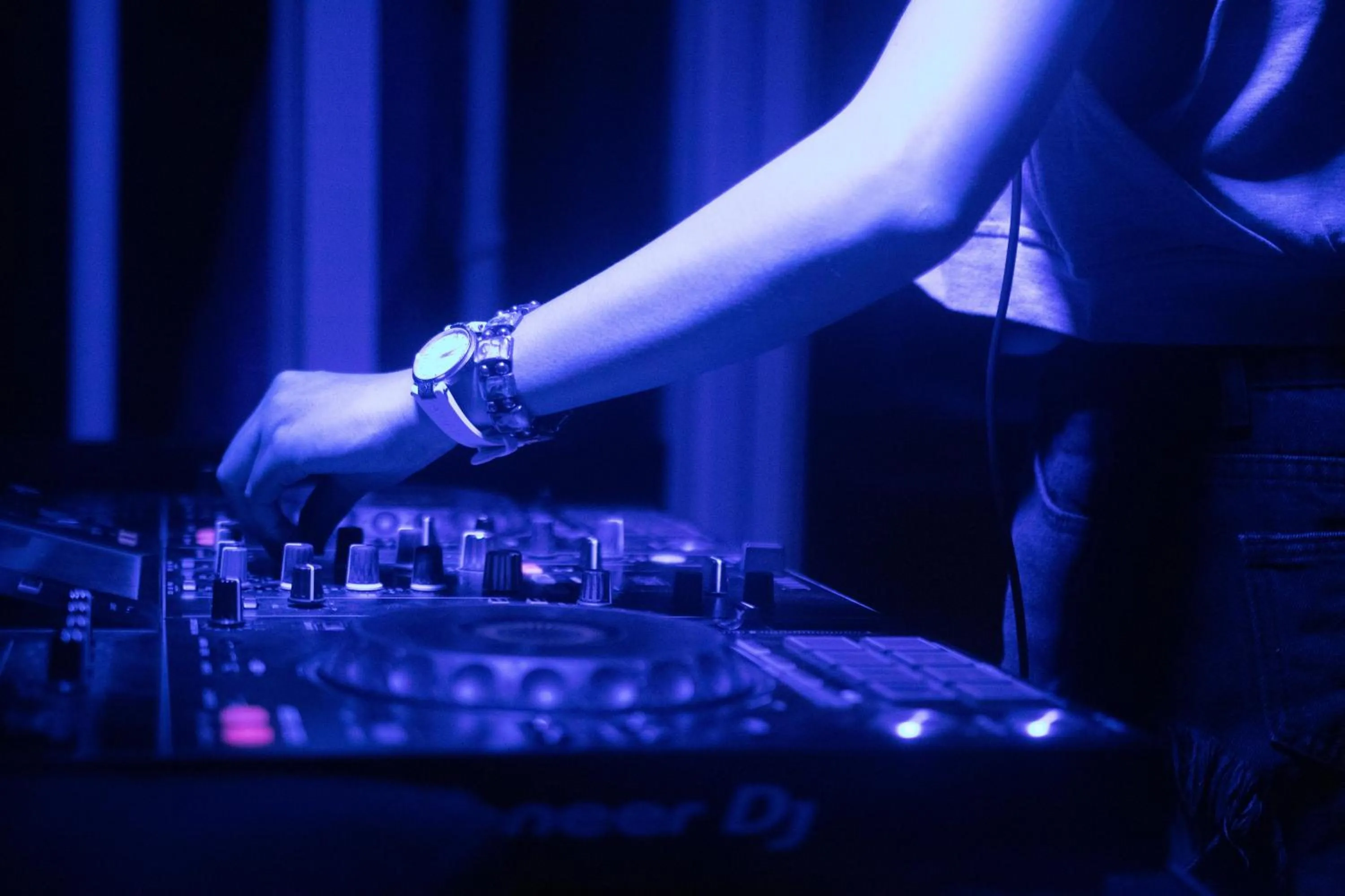 Nightclub / DJ in La Vogue Boutique Hotel & Casino