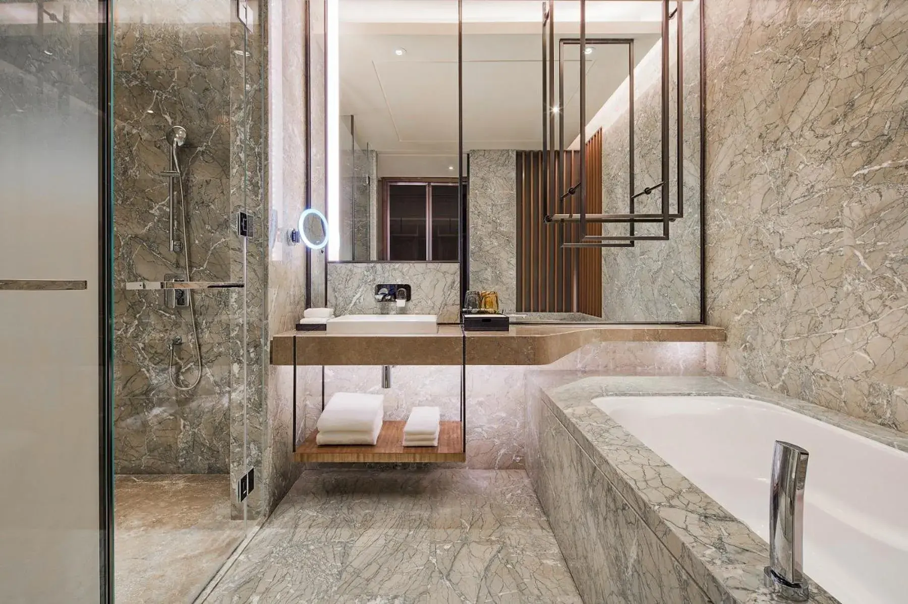 Executive King Room, Club lounge access, Guest room in Sheraton Guangzhou Nansha Hotel Executive King Room, Club lounge access, Guest room in Sheraton Guangzhou Nansha Hotel