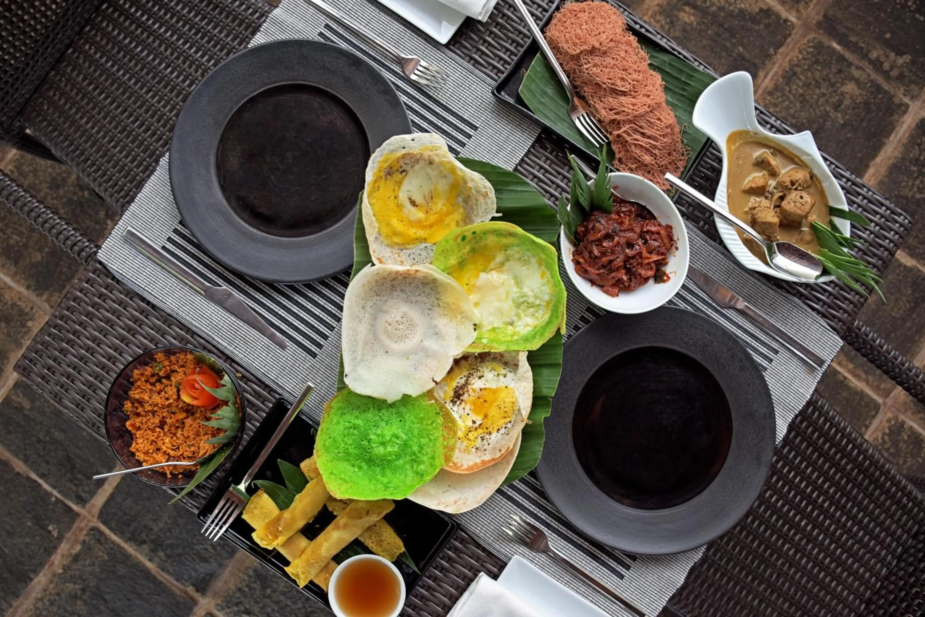 Breakfast in Era Beach