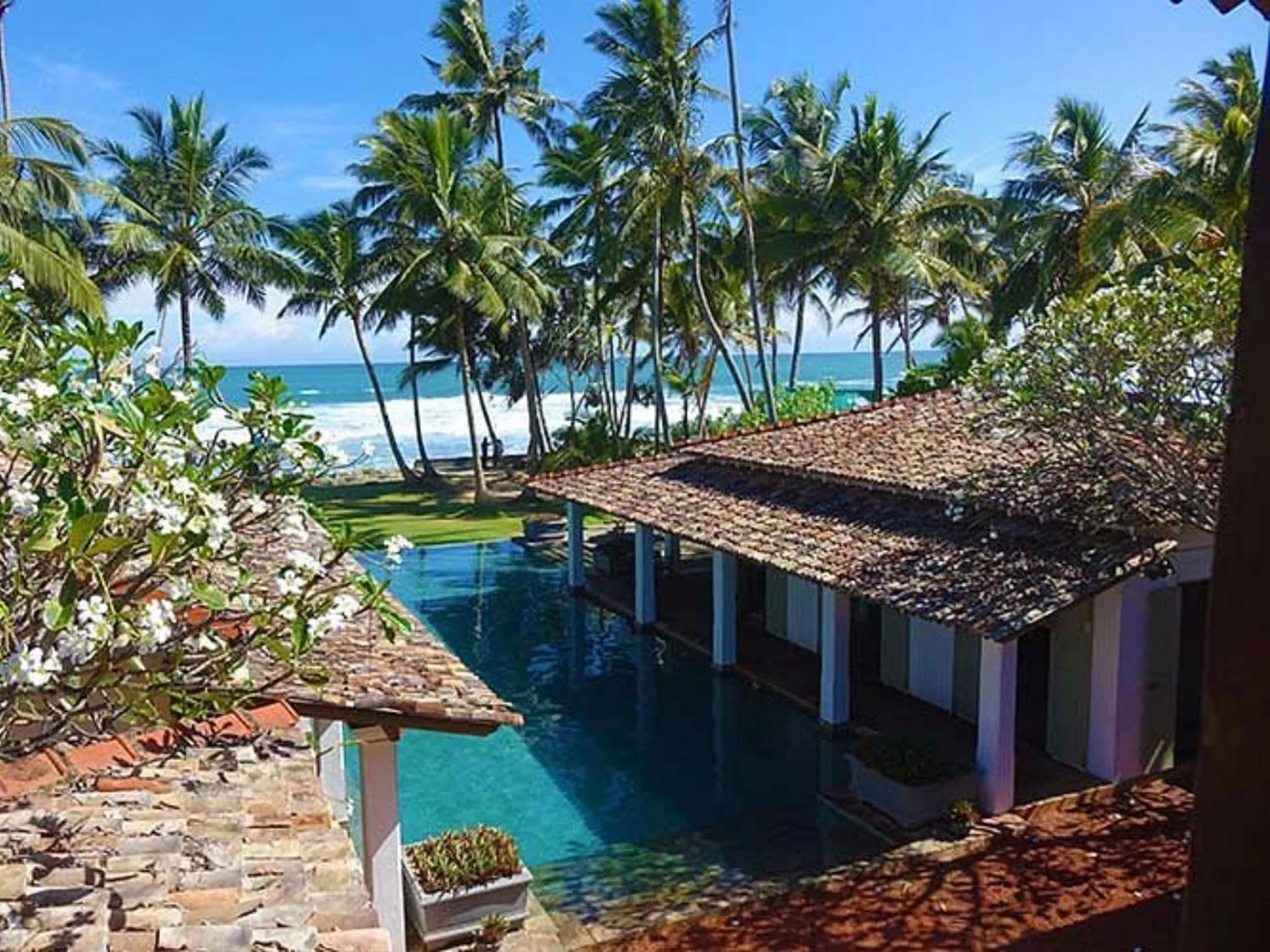 Pool view in Era Beach