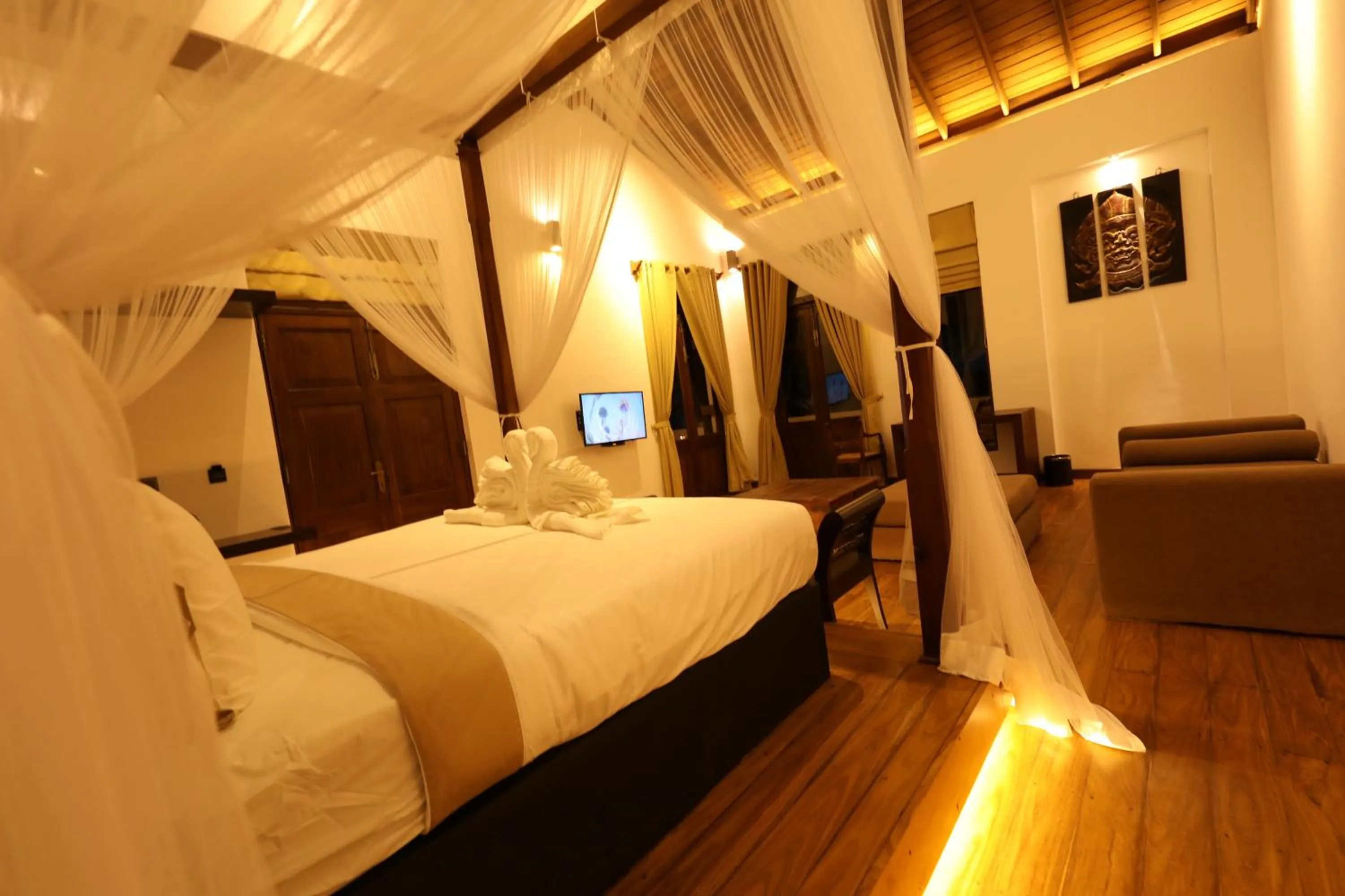 Bedroom, Bed in Era Beach