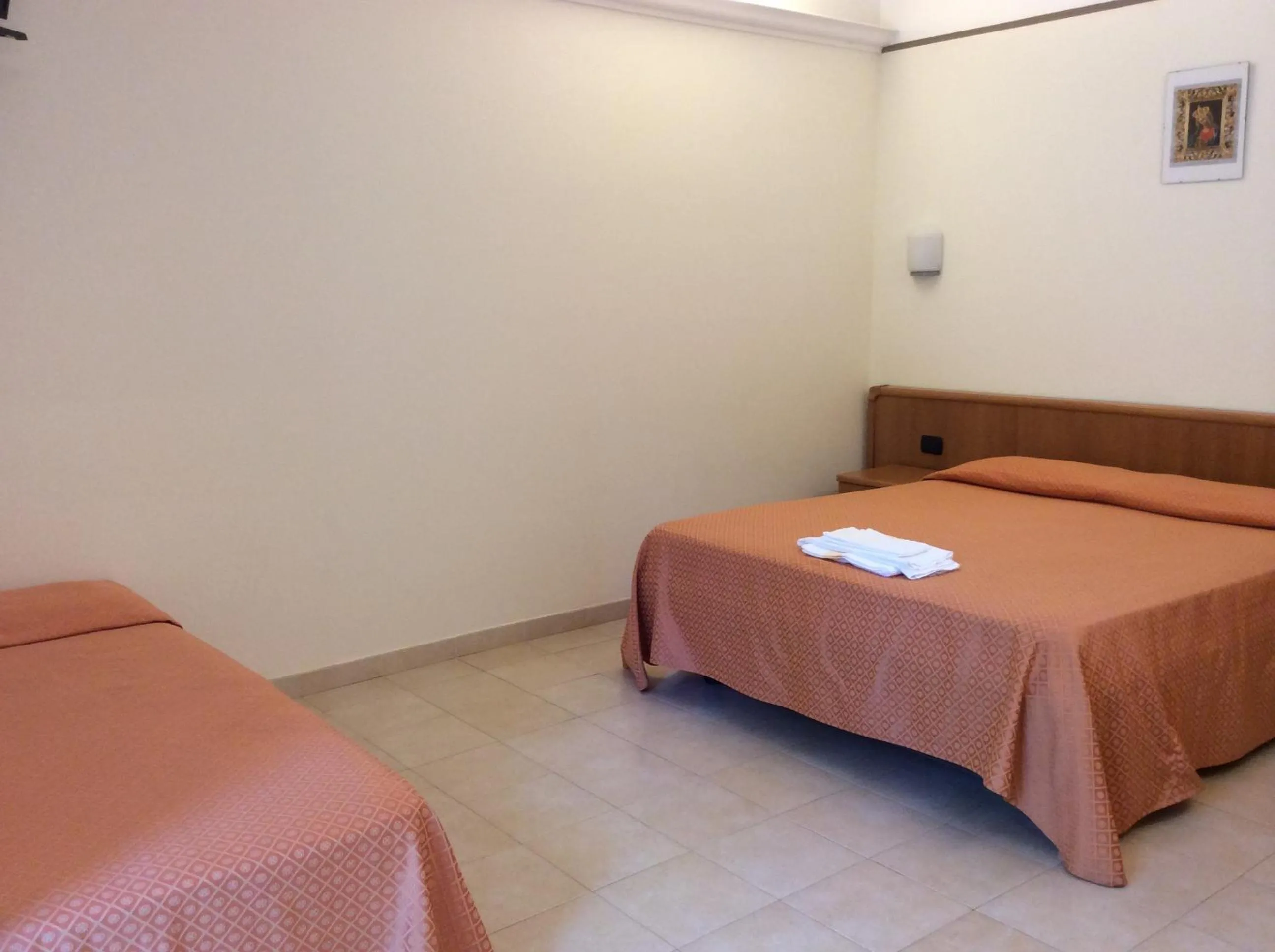 Photo of the whole room, Bed in Hotel Il Saraceno