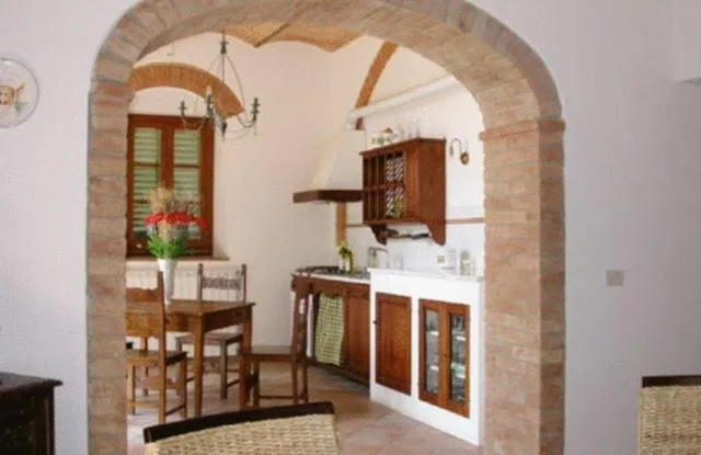 Kitchen or kitchenette in Agriturismo Torraiolo