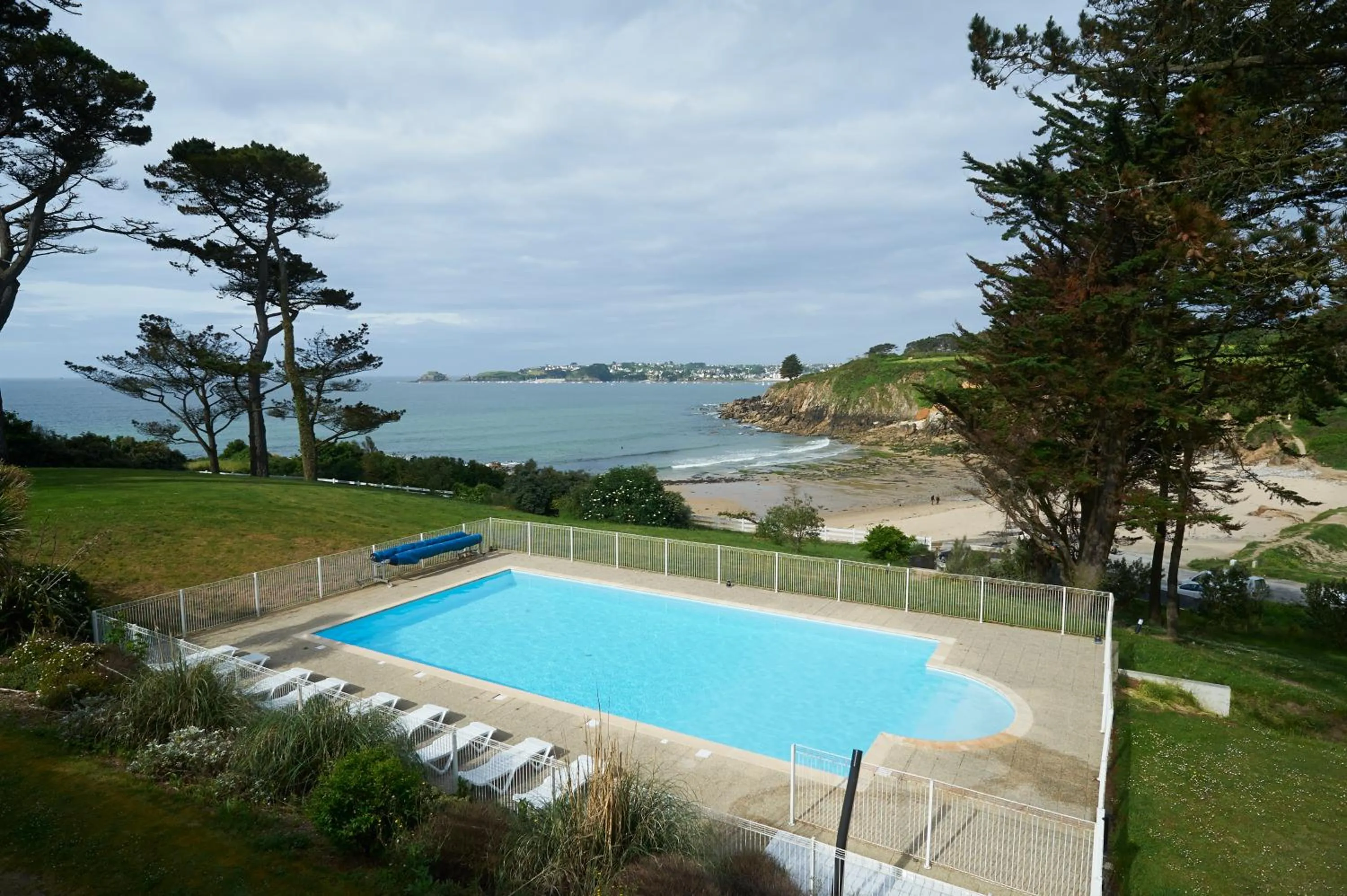 Swimming pool in Résidence Néméa Iroise Armorique