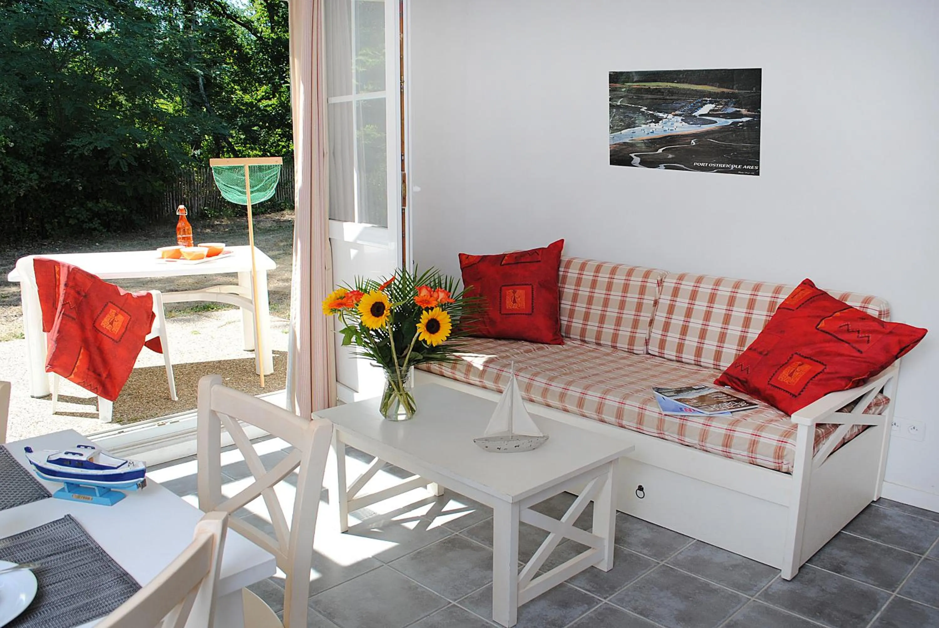 Dining area in Résidence Néméa Les Rives de Saint Brice