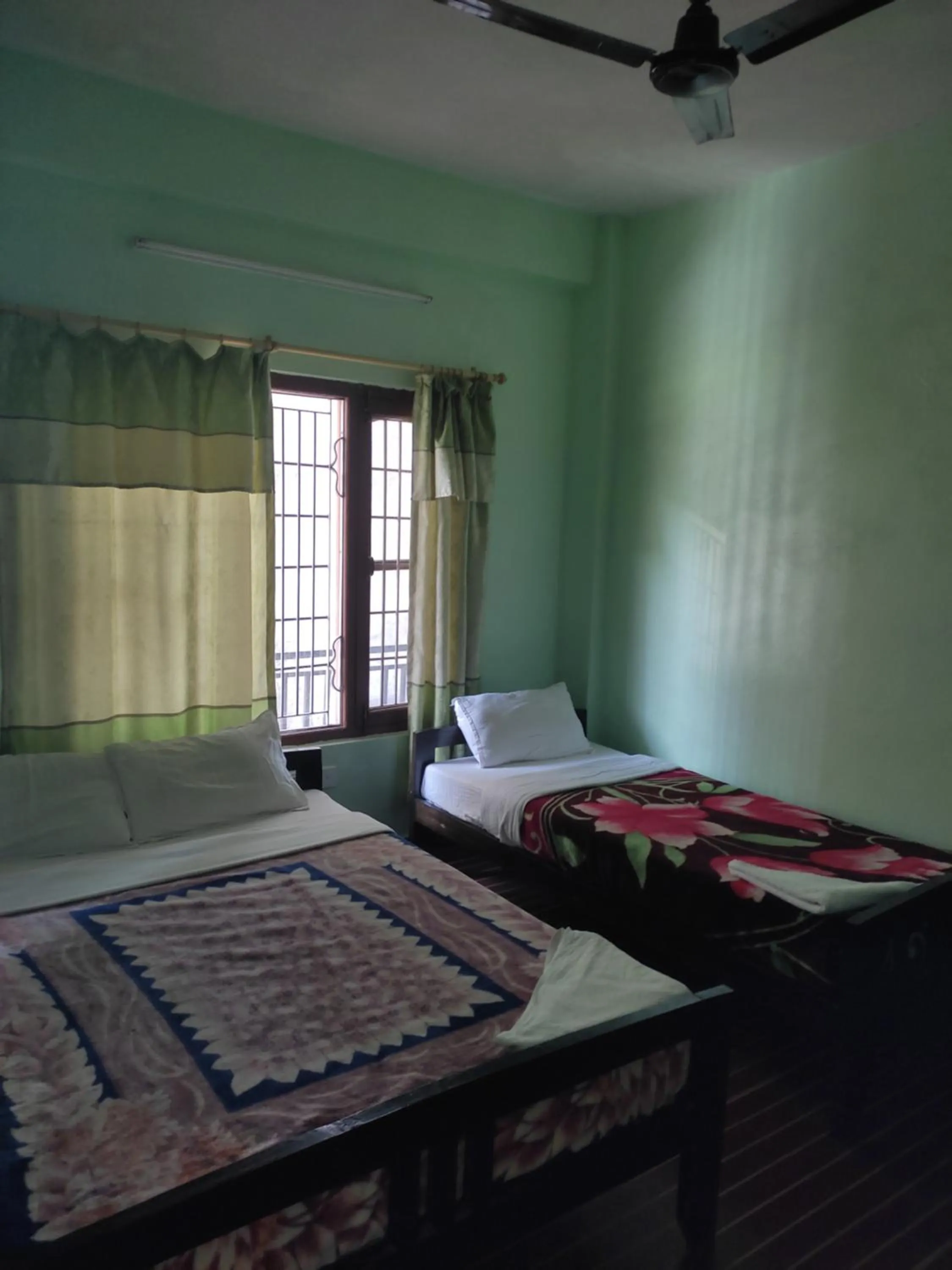 Bedroom, Bed in Harry Guest House & Restaurant