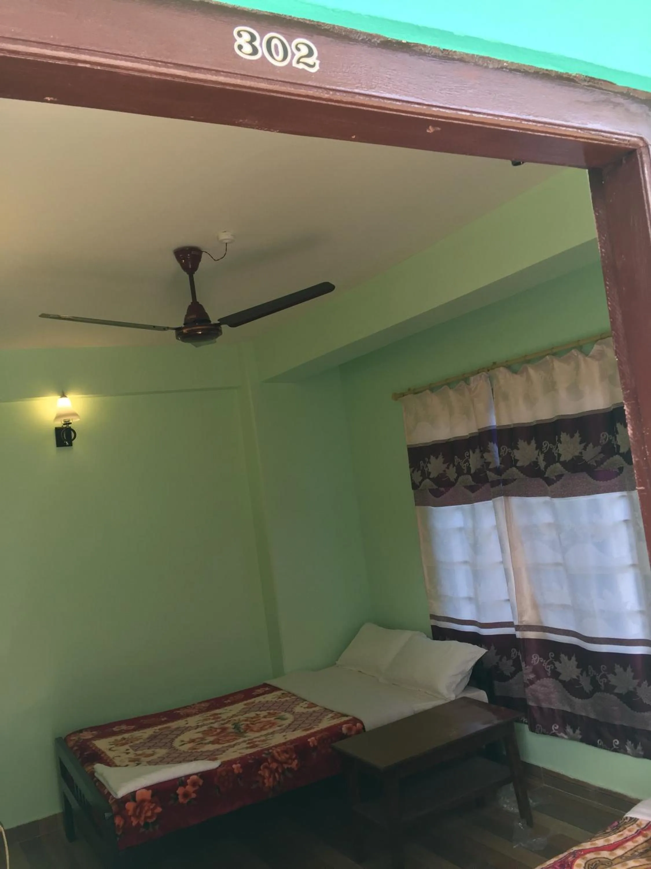 Bedroom, Bed in Harry Guest House & Restaurant