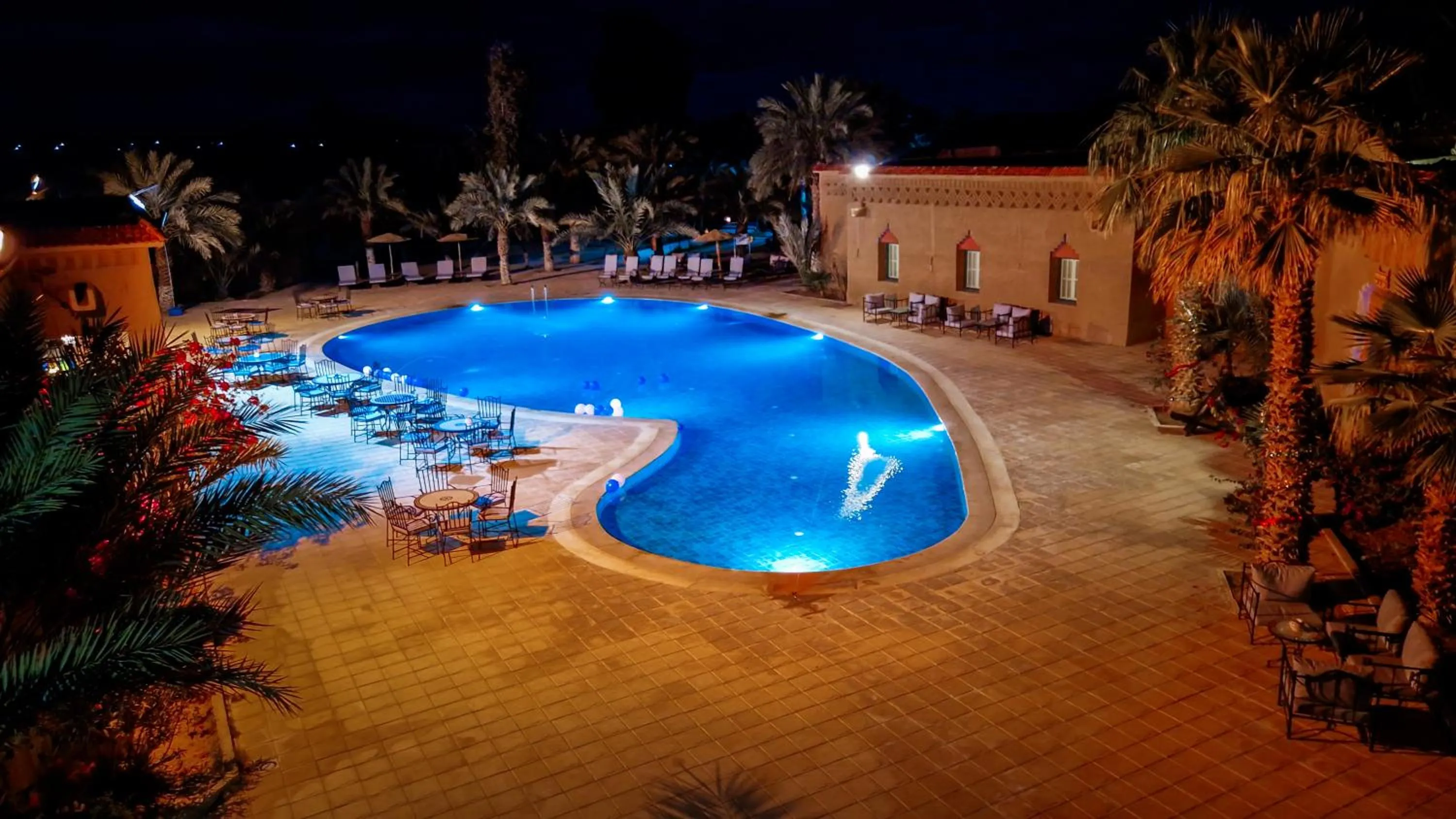Swimming pool in Palm's Hotel Club