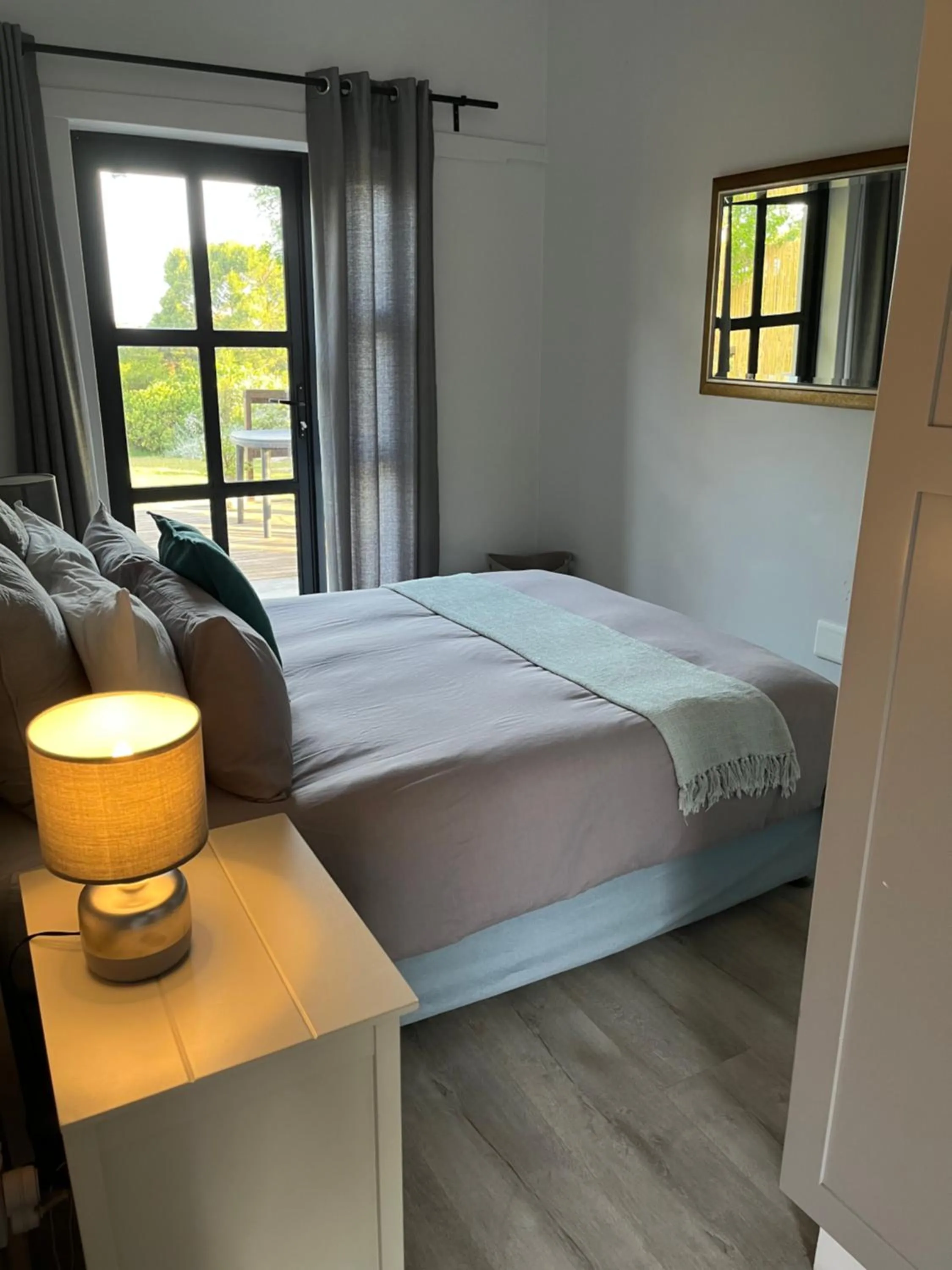 Bedroom, Bed in Stoneridge farm