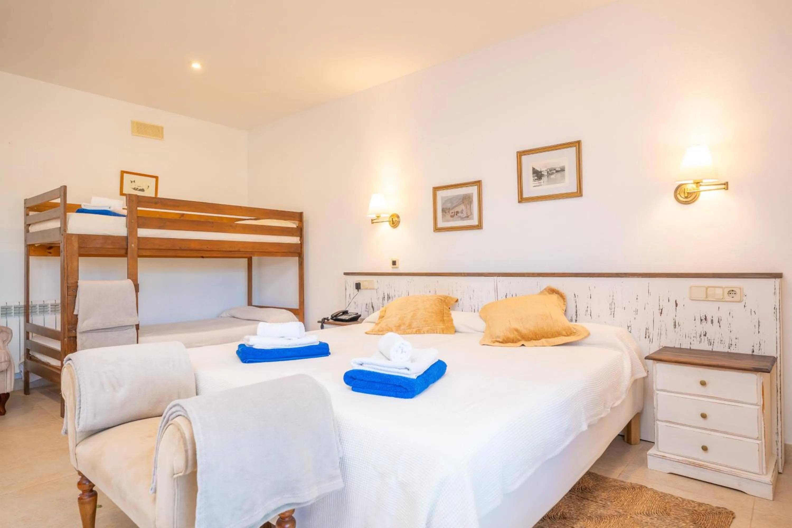 Bedroom, Bed in Agroturismo Mondrago -Antic Na Martina-