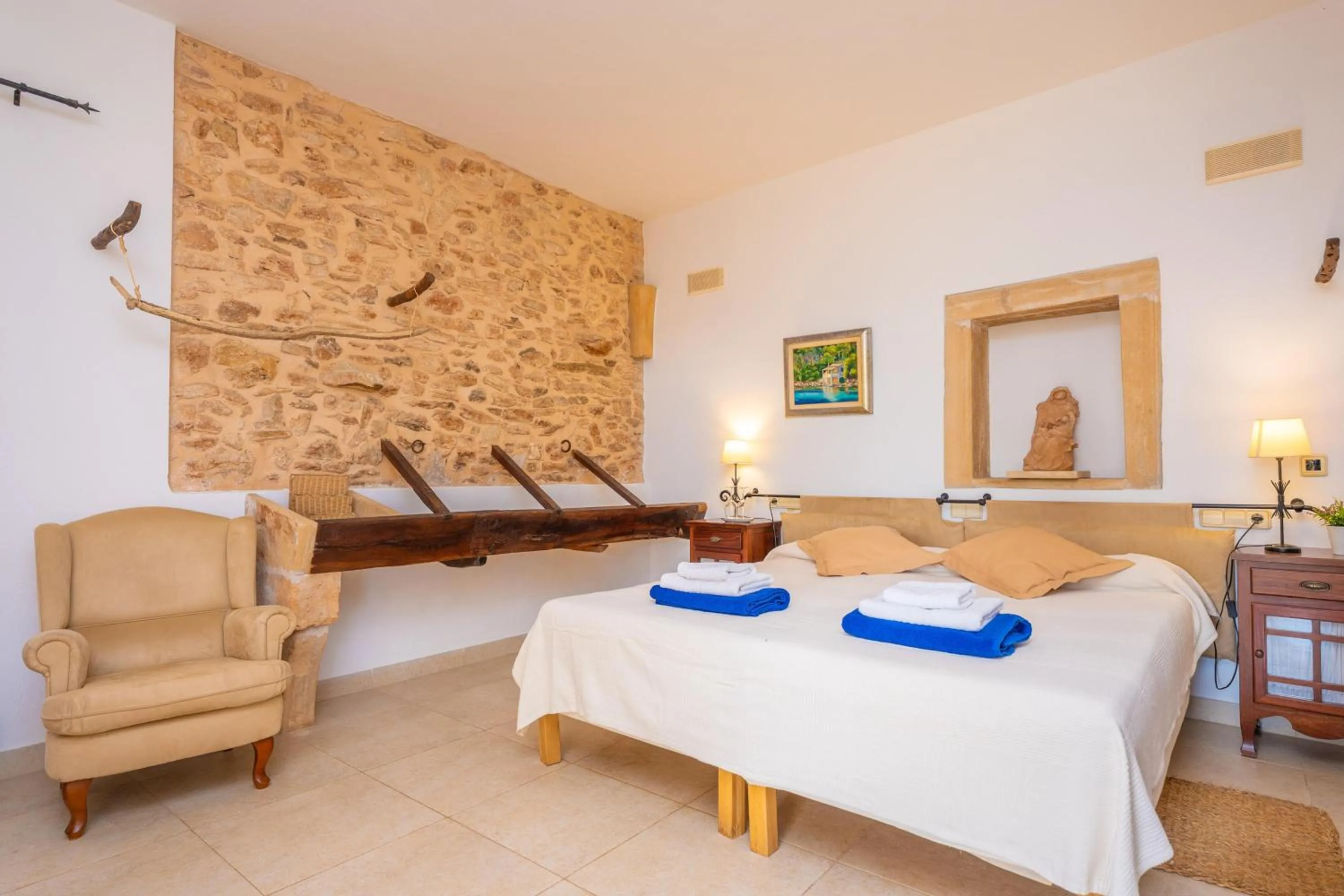 Bedroom, Bed in Agroturismo Mondrago -Antic Na Martina-
