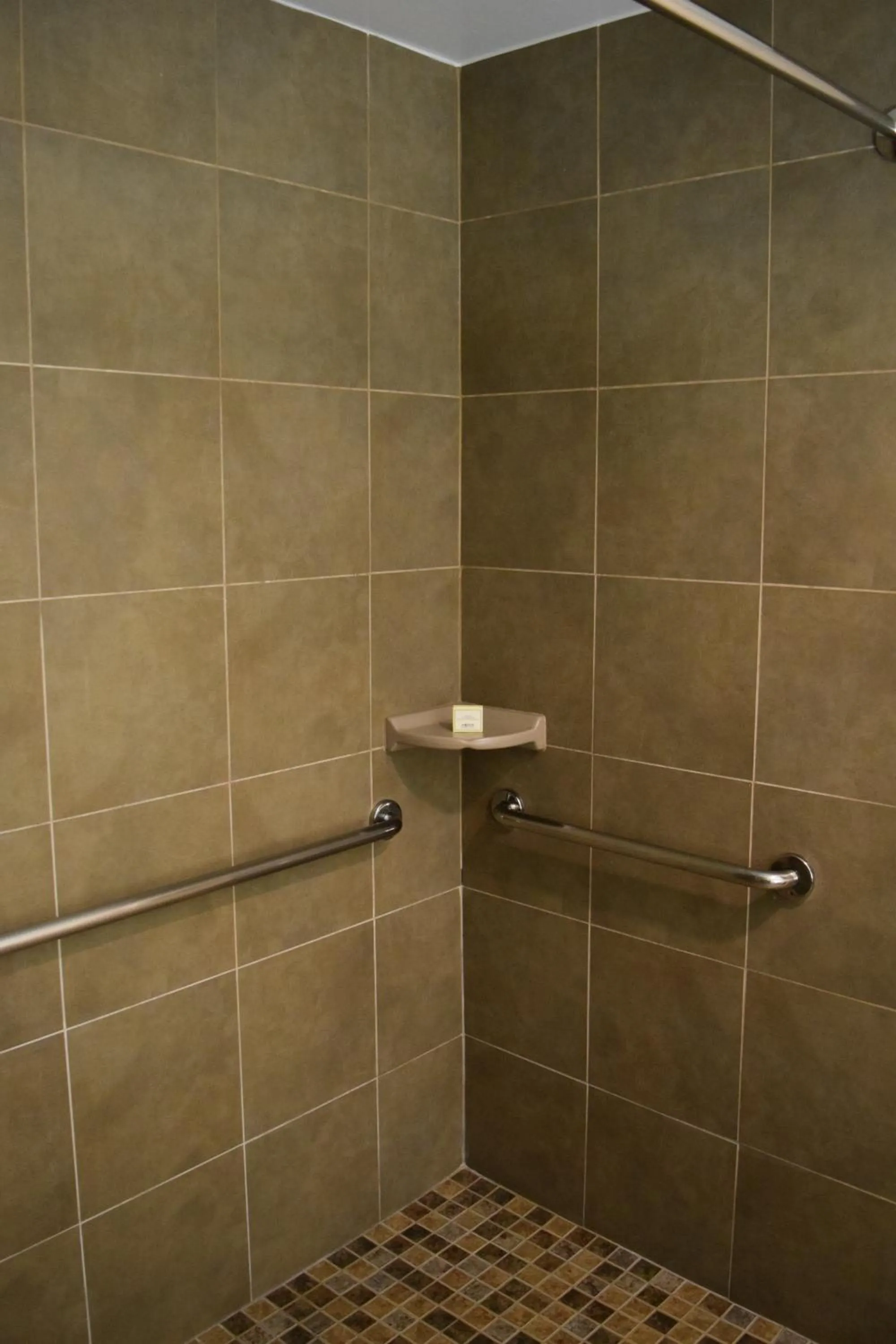 Bathroom in Airtel Plaza Hotel