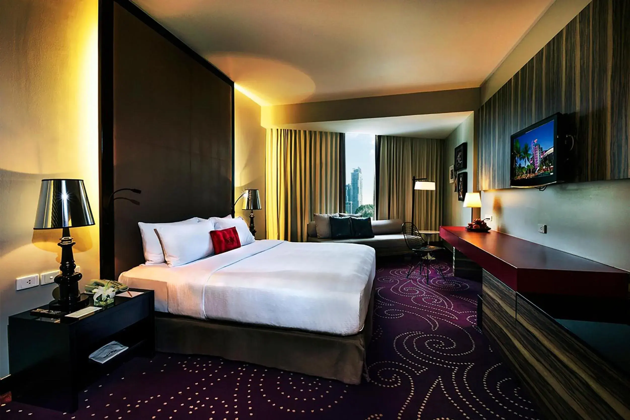 Deluxe Double or Twin Room with City View in Hard Rock Hotel Pattaya Deluxe Double or Twin Room with City View in Hard Rock Hotel Pattaya