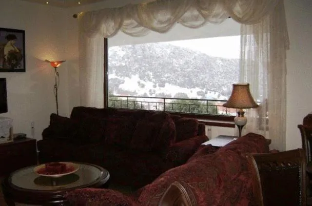 Living room in Margit Suites Hotel