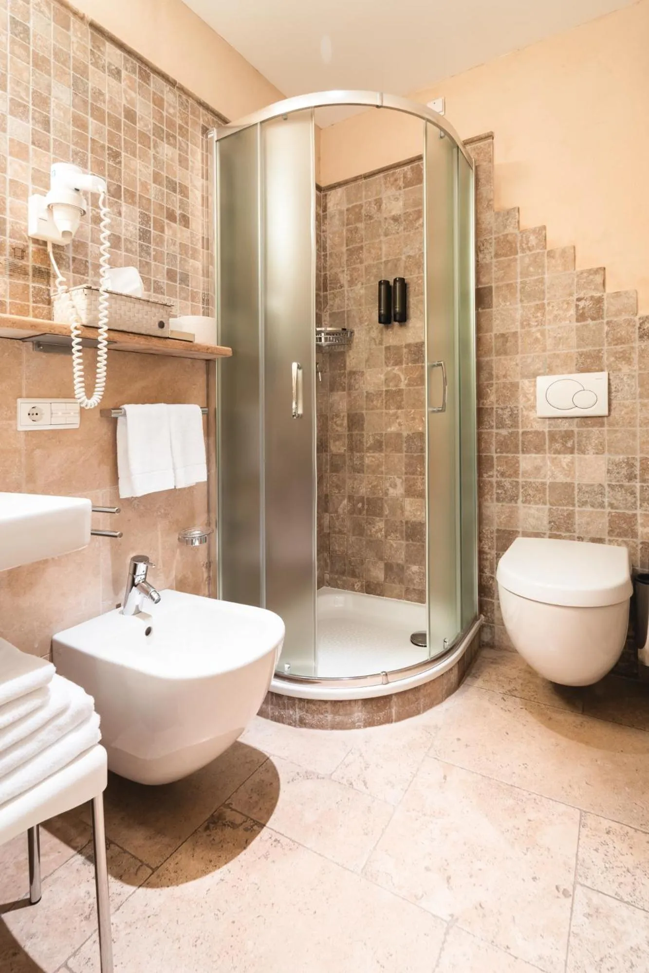 Bathroom in Naturhotel Leitlhof