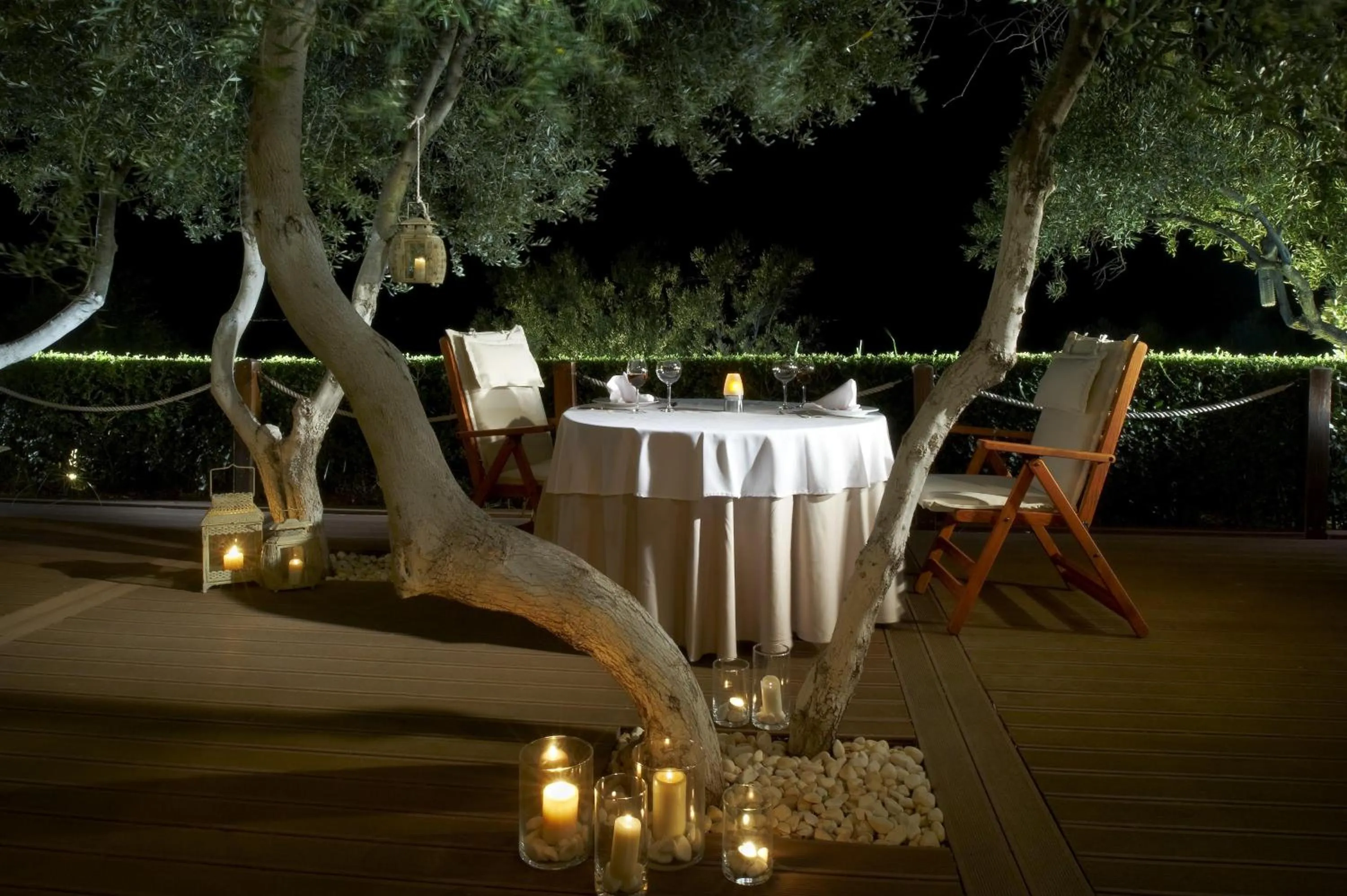 Restaurant/places to eat in Blue Dolphin Hotel