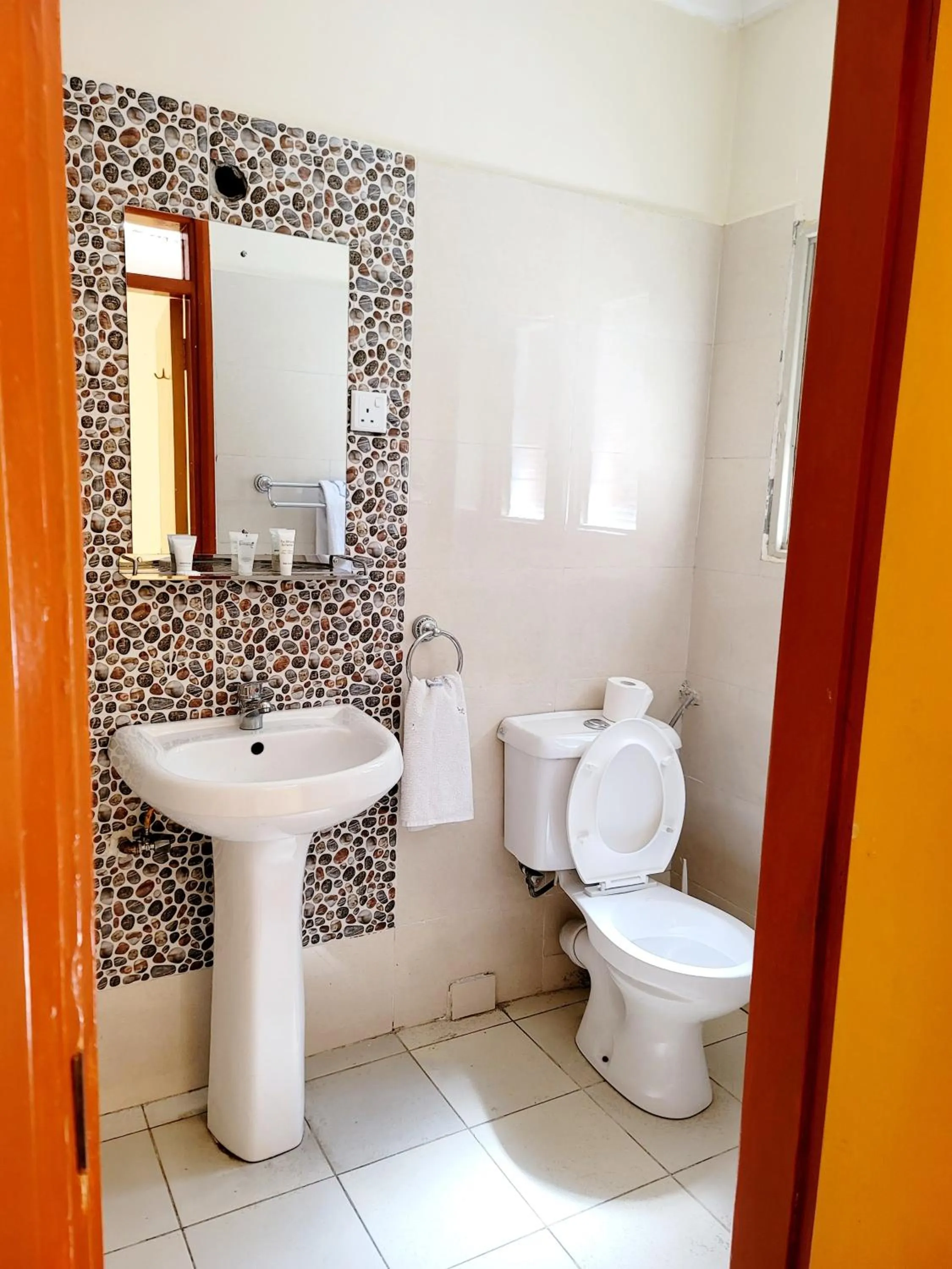 Toilet in United Kenya Club