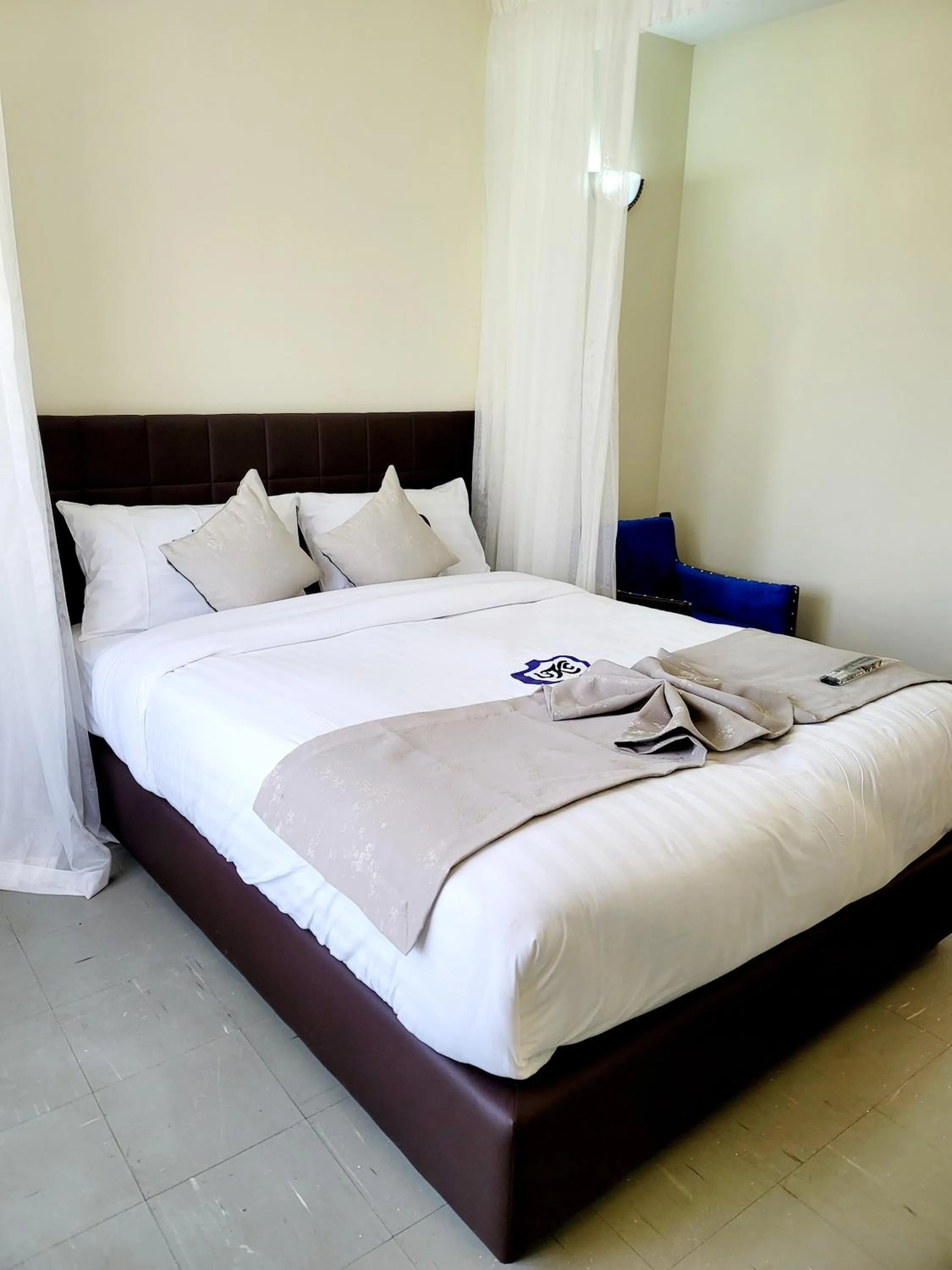Bed in United Kenya Club