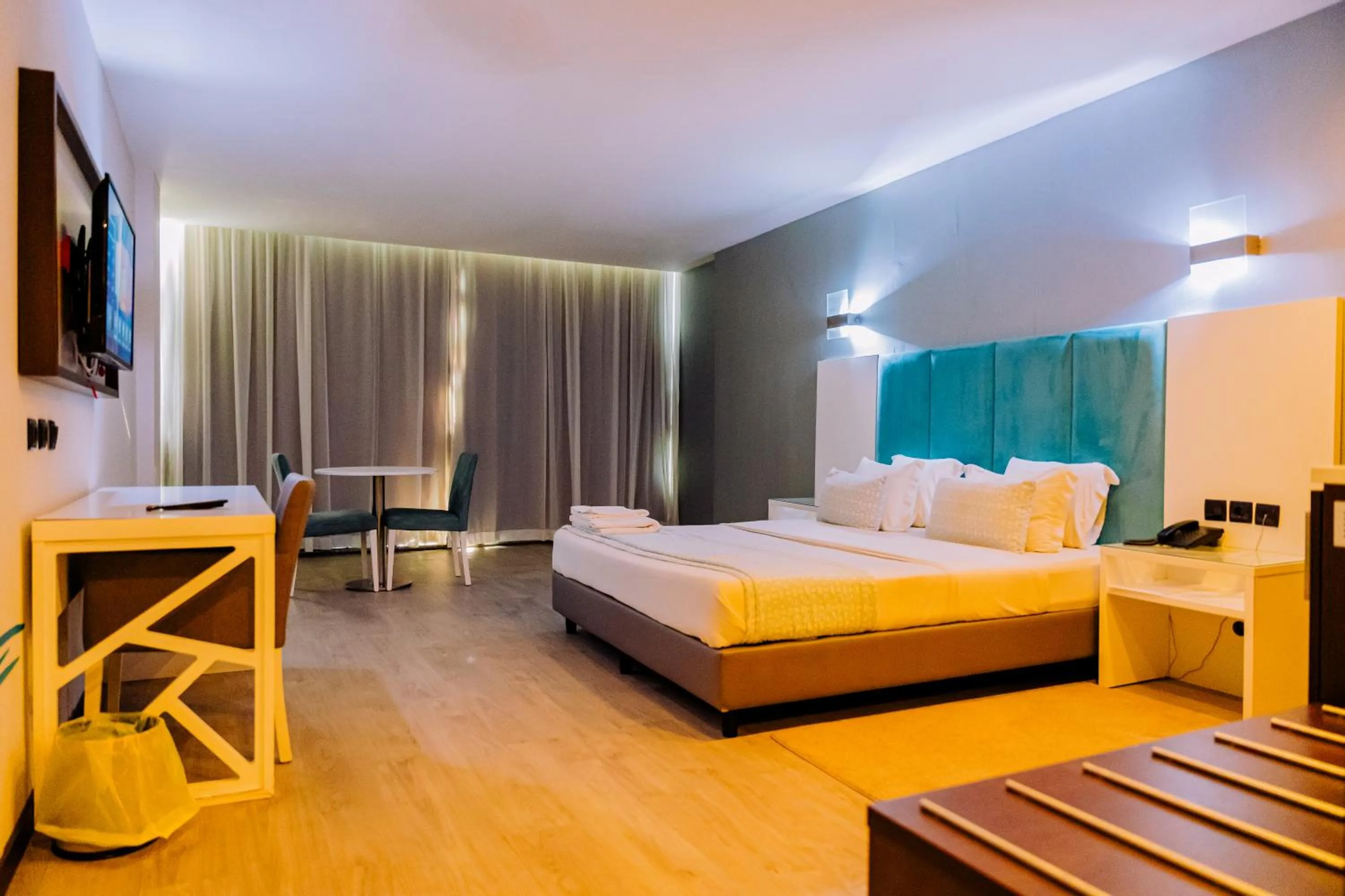 Bed in Beira Terrace Hotel