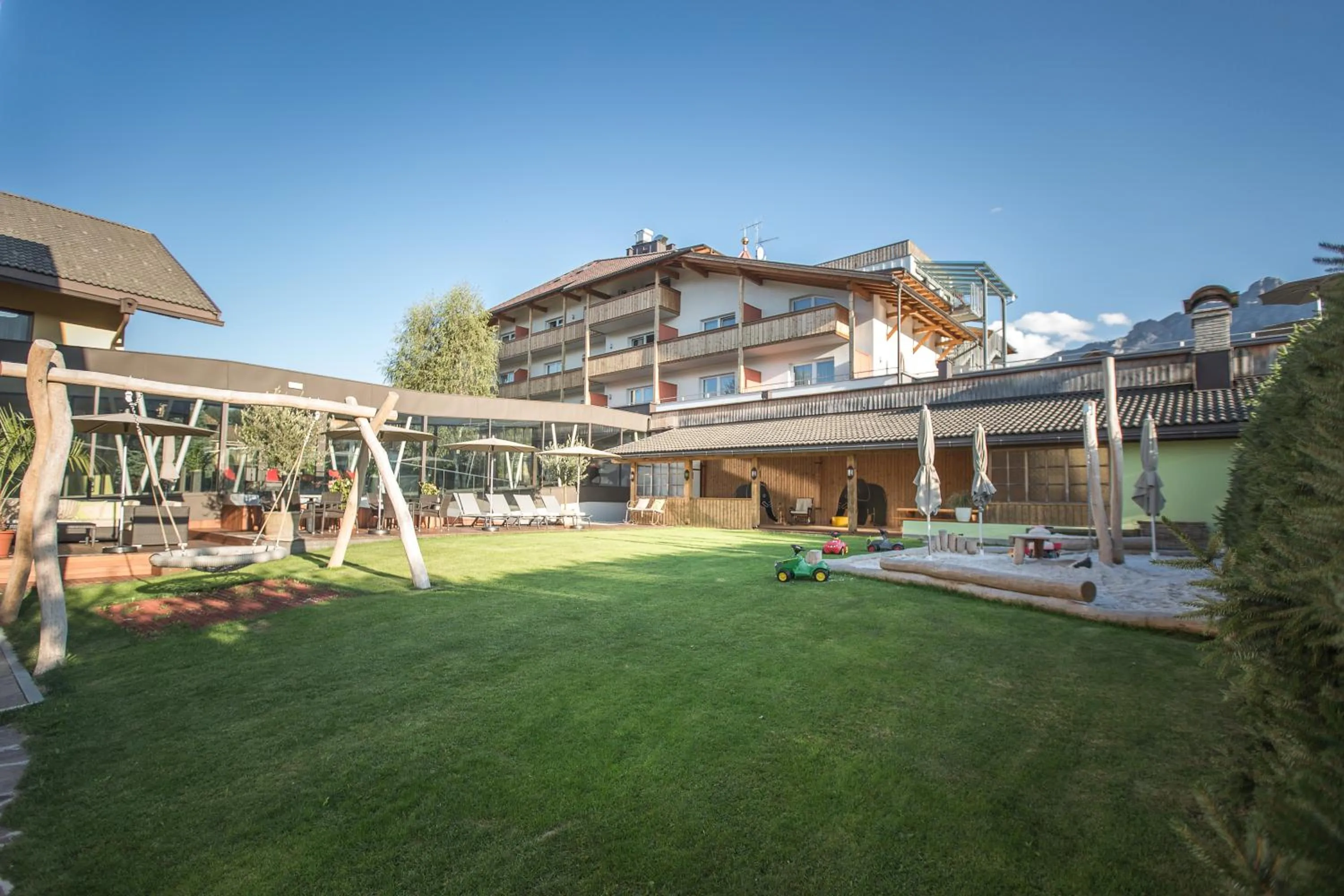 Spring in Hotel Fameli