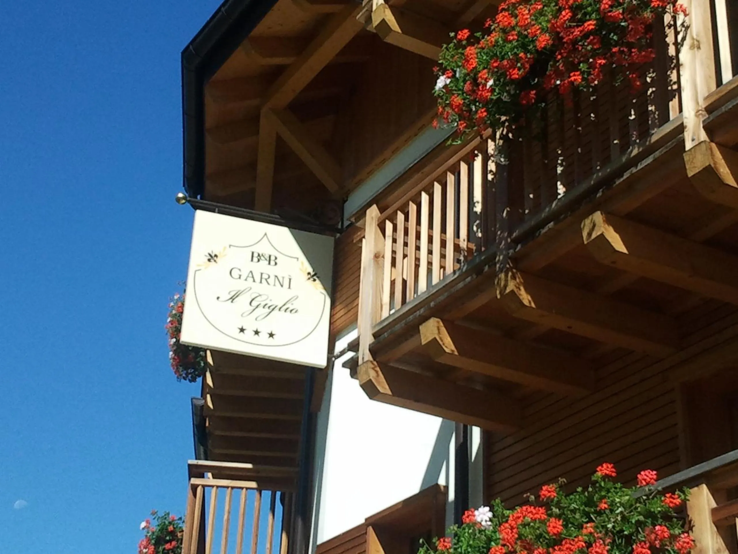 Facade/entrance in Residence Garnì Il Giglio