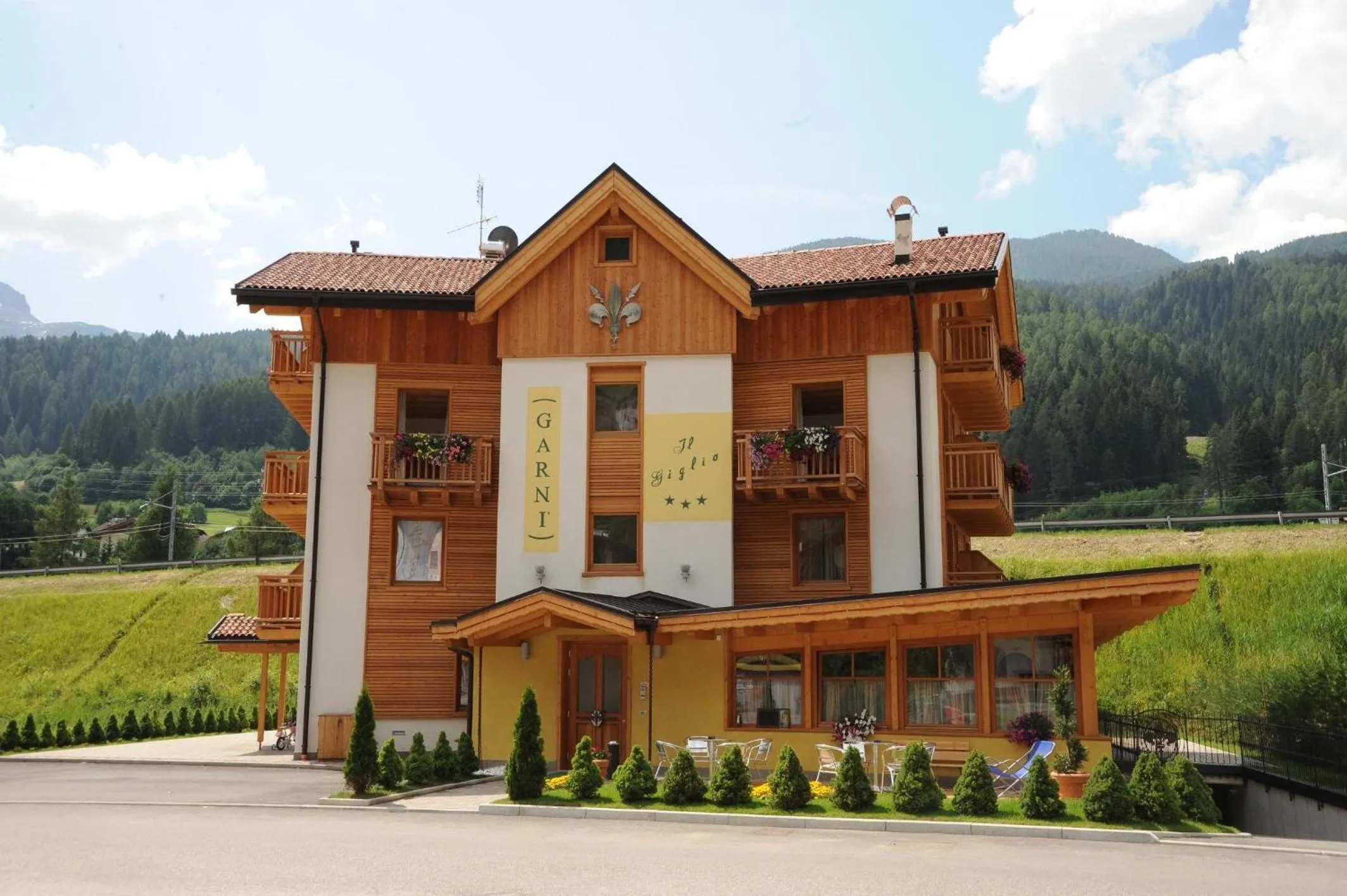 Facade/entrance in Residence Garnì Il Giglio