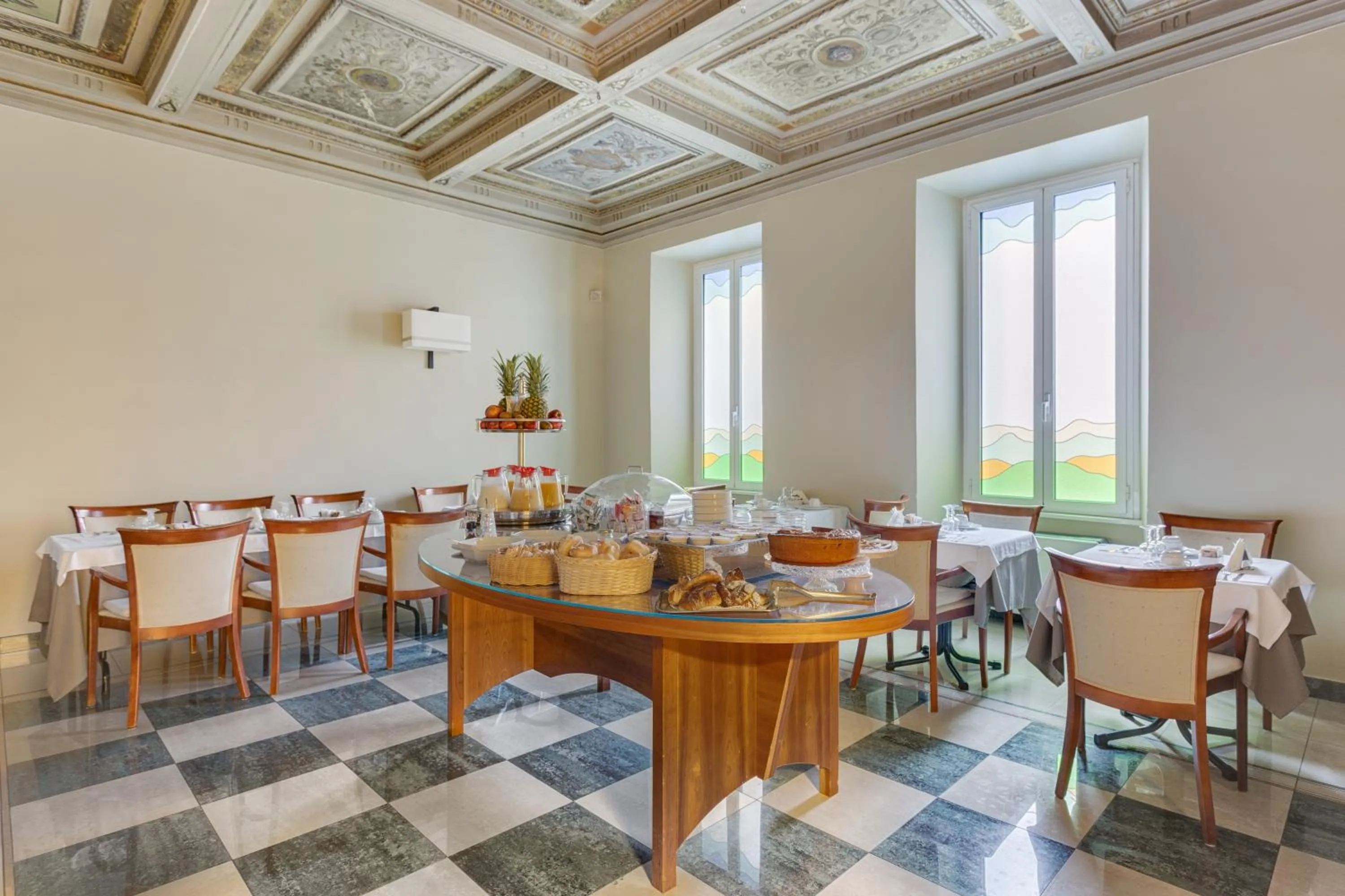 Restaurant/places to eat in Hotel Aberdeen