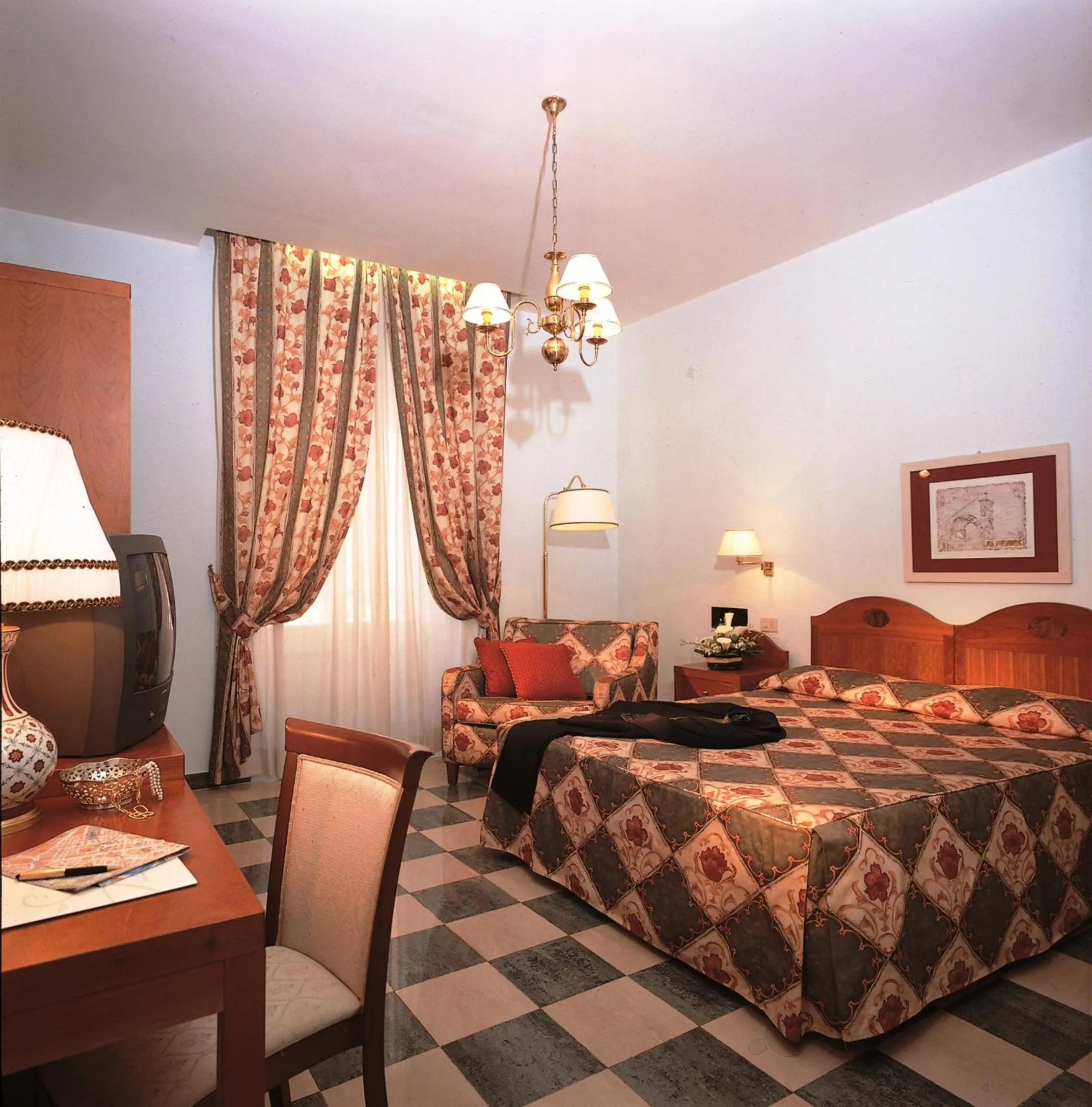 Bedroom, Bed in Hotel Aberdeen