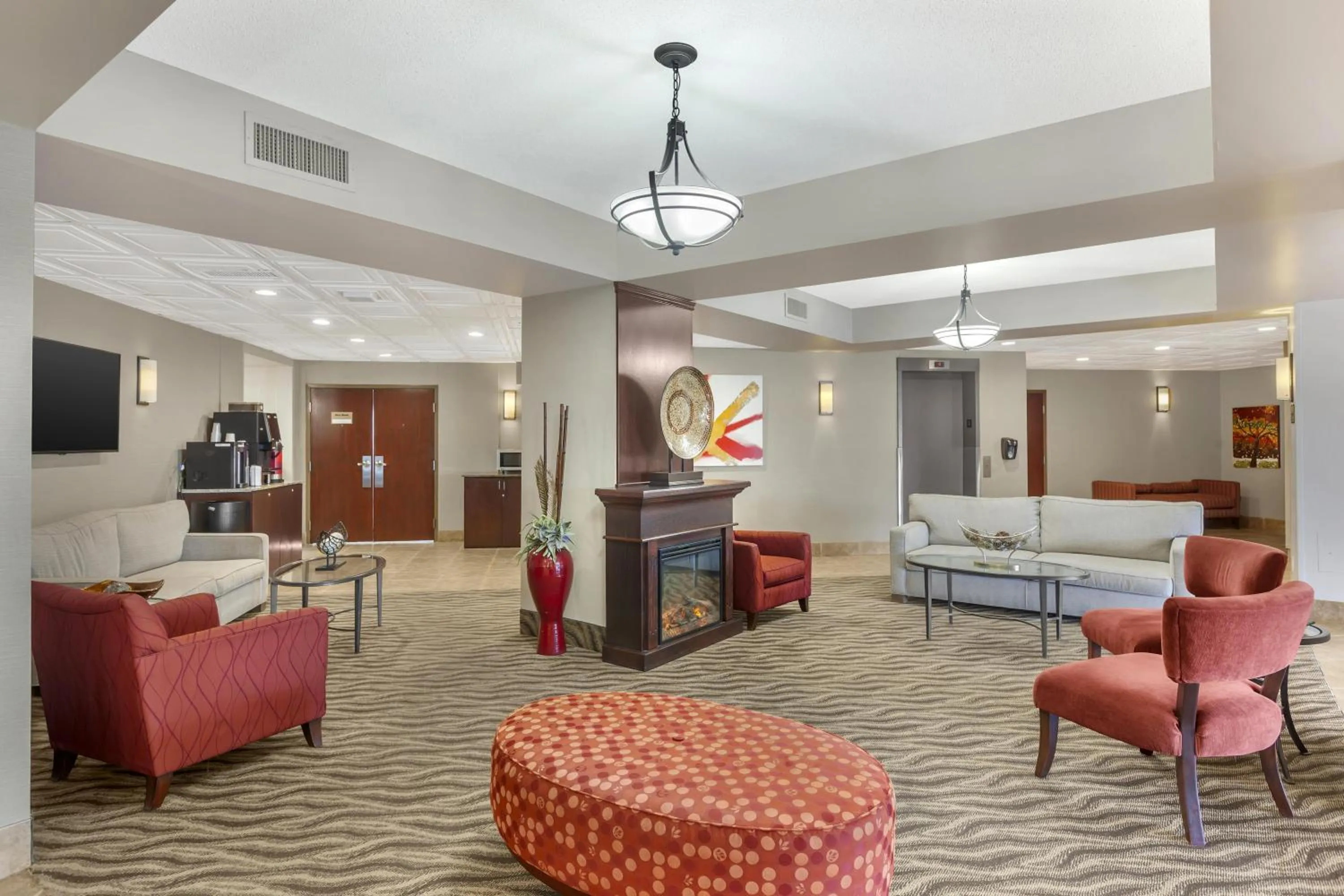 Lobby or reception in Best Western Plus Rose City Suites