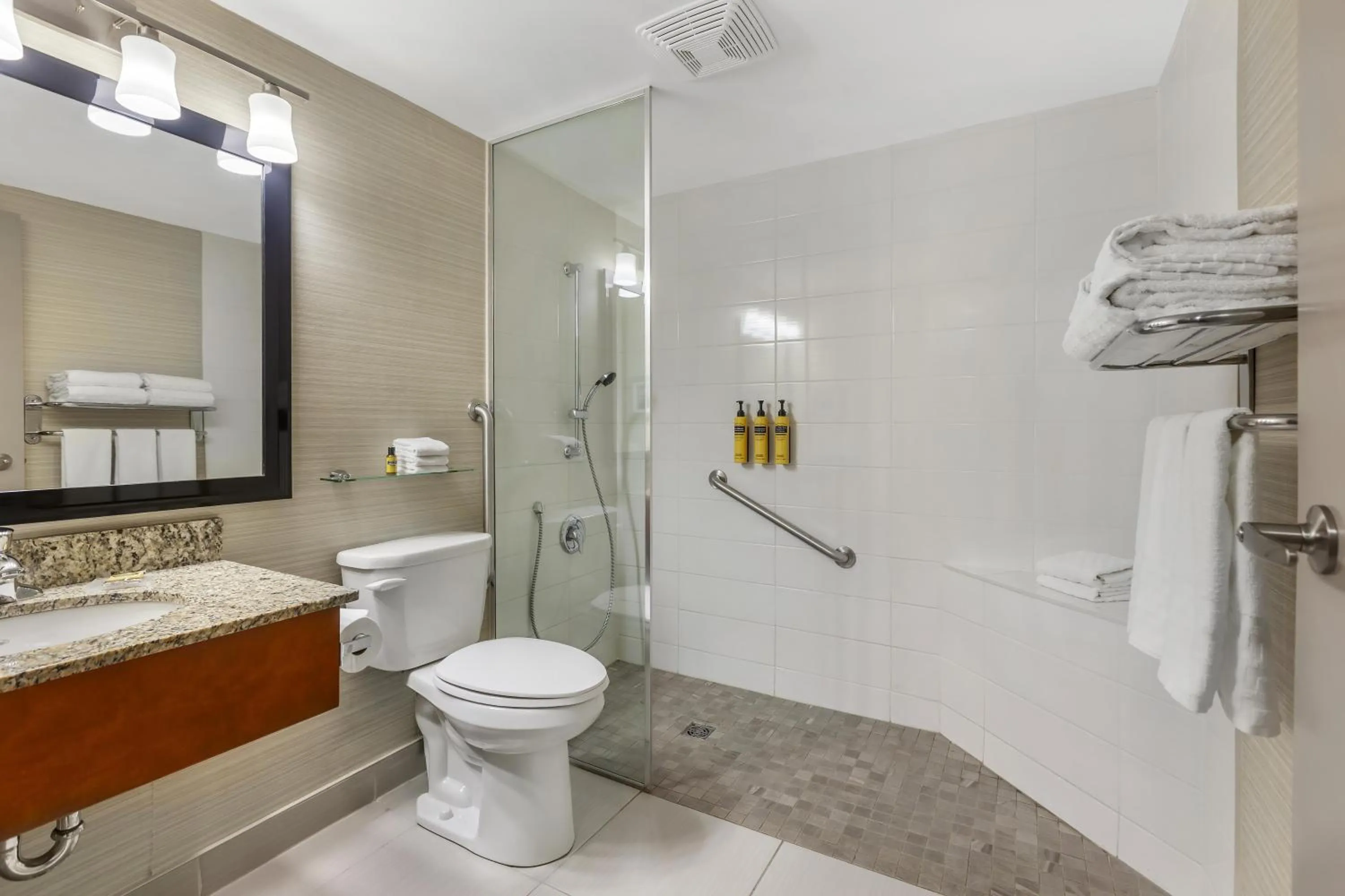 Bathroom in Best Western Plus Rose City Suites