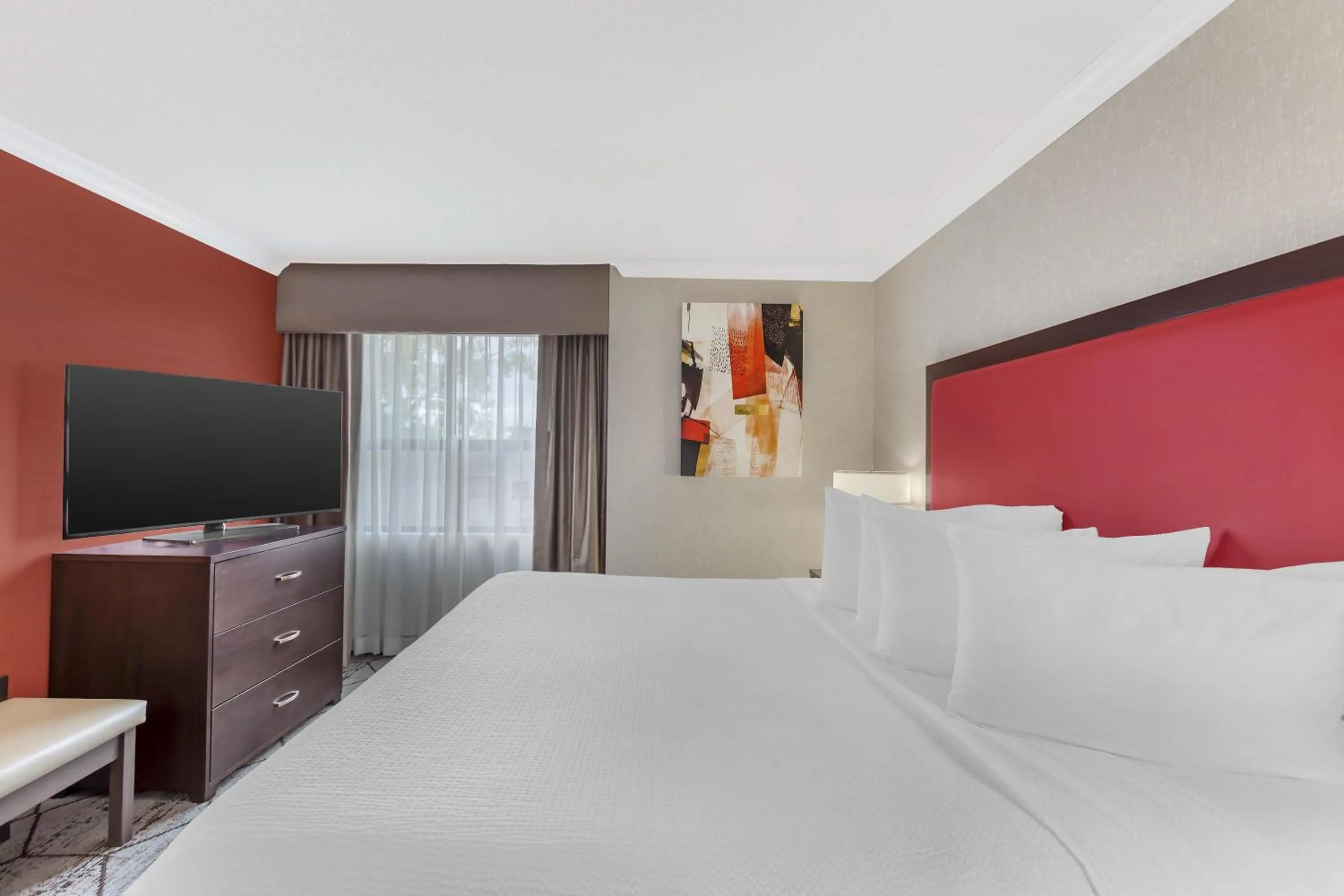 Bedroom, Bed in Best Western Plus Rose City Suites