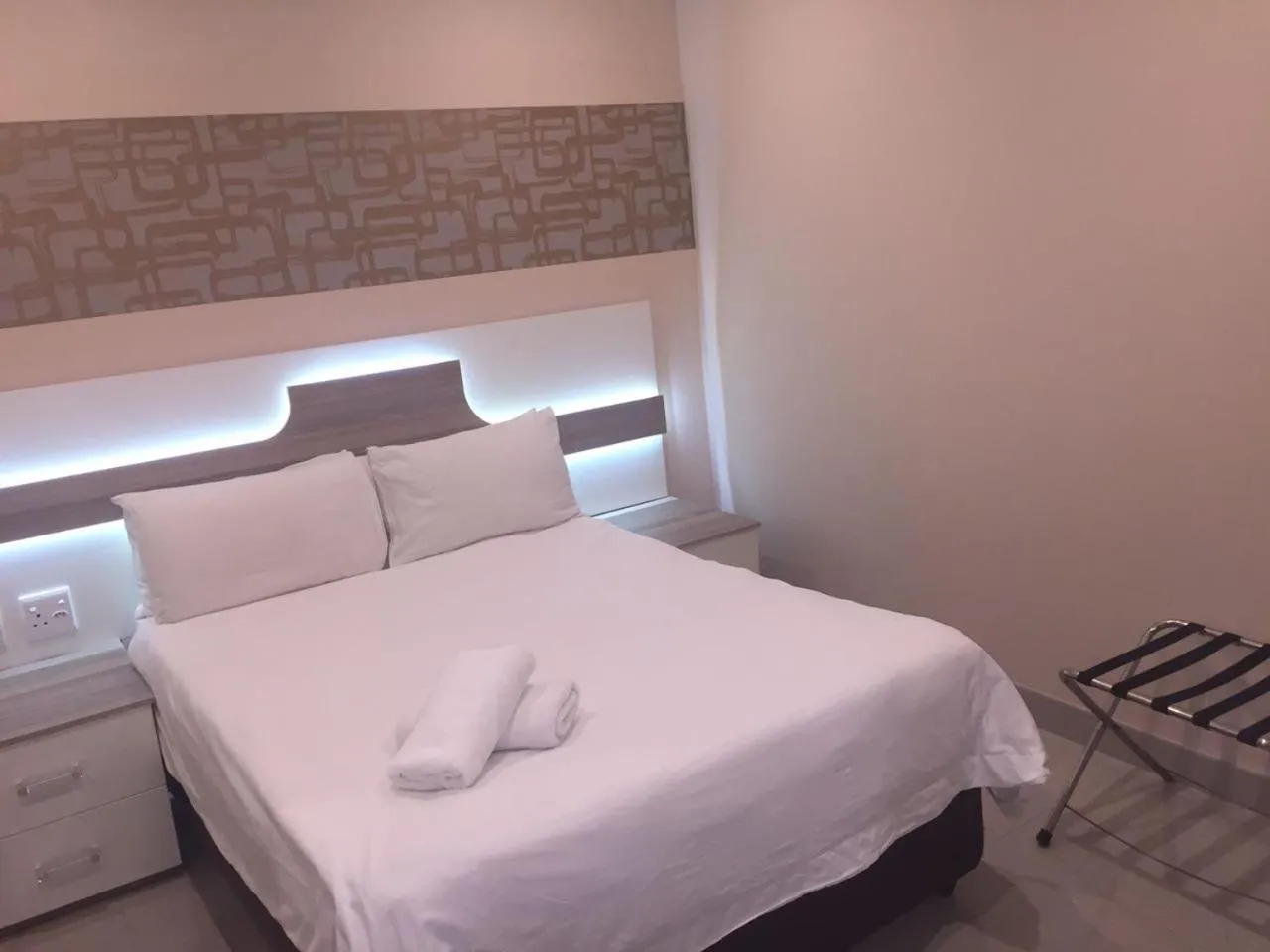 Bed in Solrand Hotel