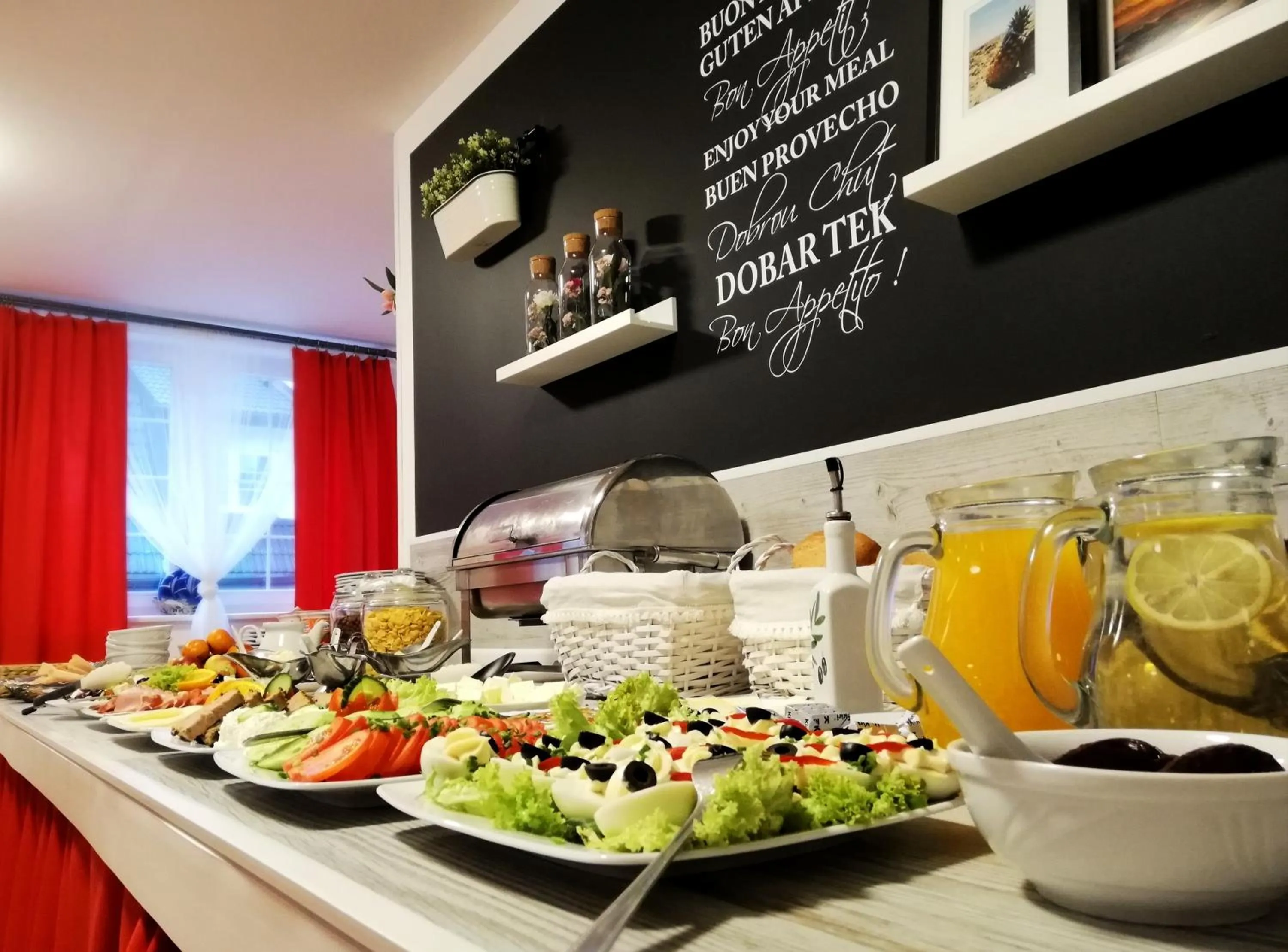 Continental breakfast in Great Polonia Beach & Molo